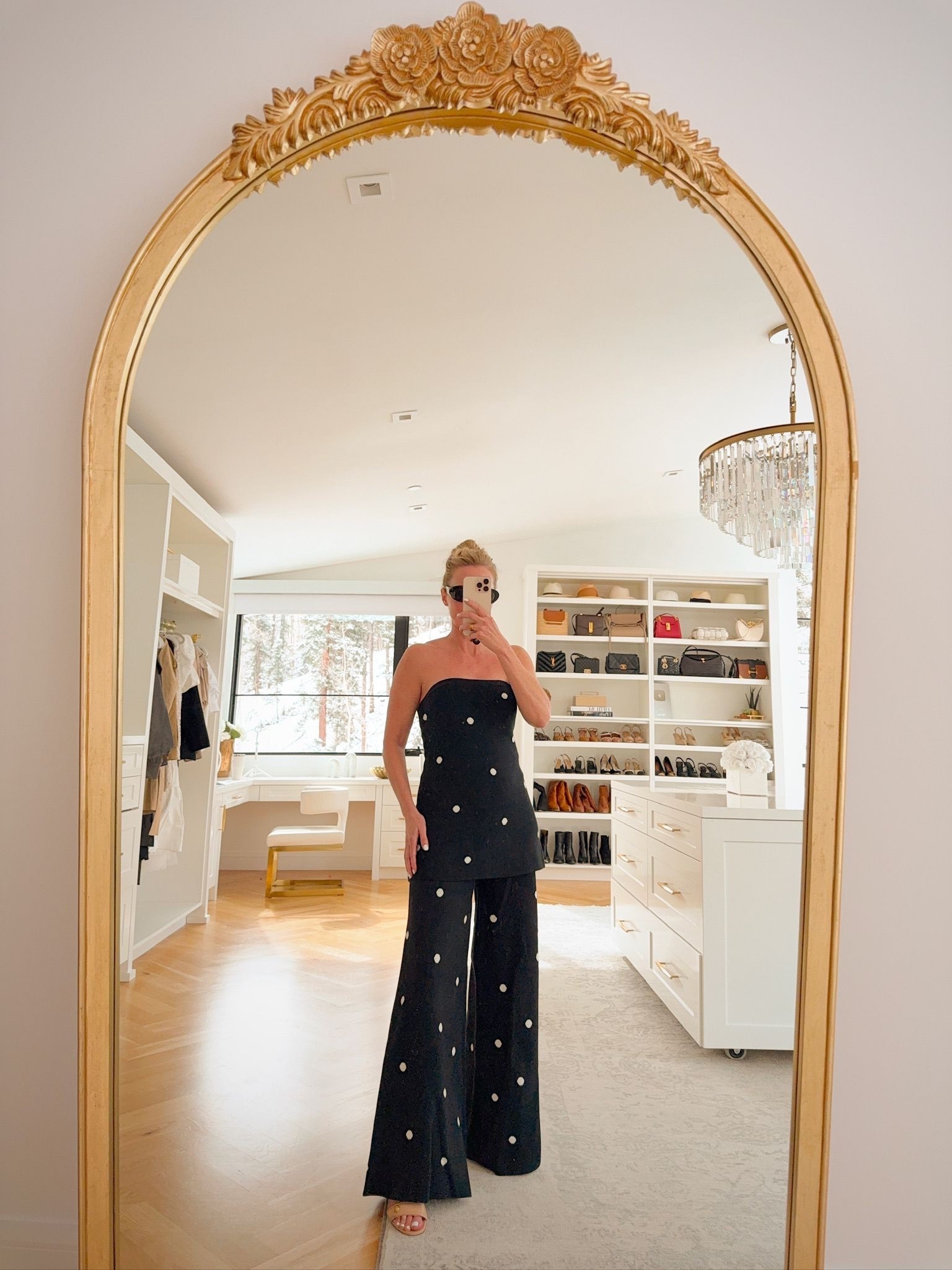 This gorgeous 2-piece knit set from the Splendid x @cellajaneblog collection is guaranteed to get compliments! The set can be dressed up or down, and the fit and ease of both pieces is sooo good! If between sizes, I would consider sizing down. 

~Erin xo 

#splendidpartner

#LTKOver40 #LTKSeasonal #LTKootd