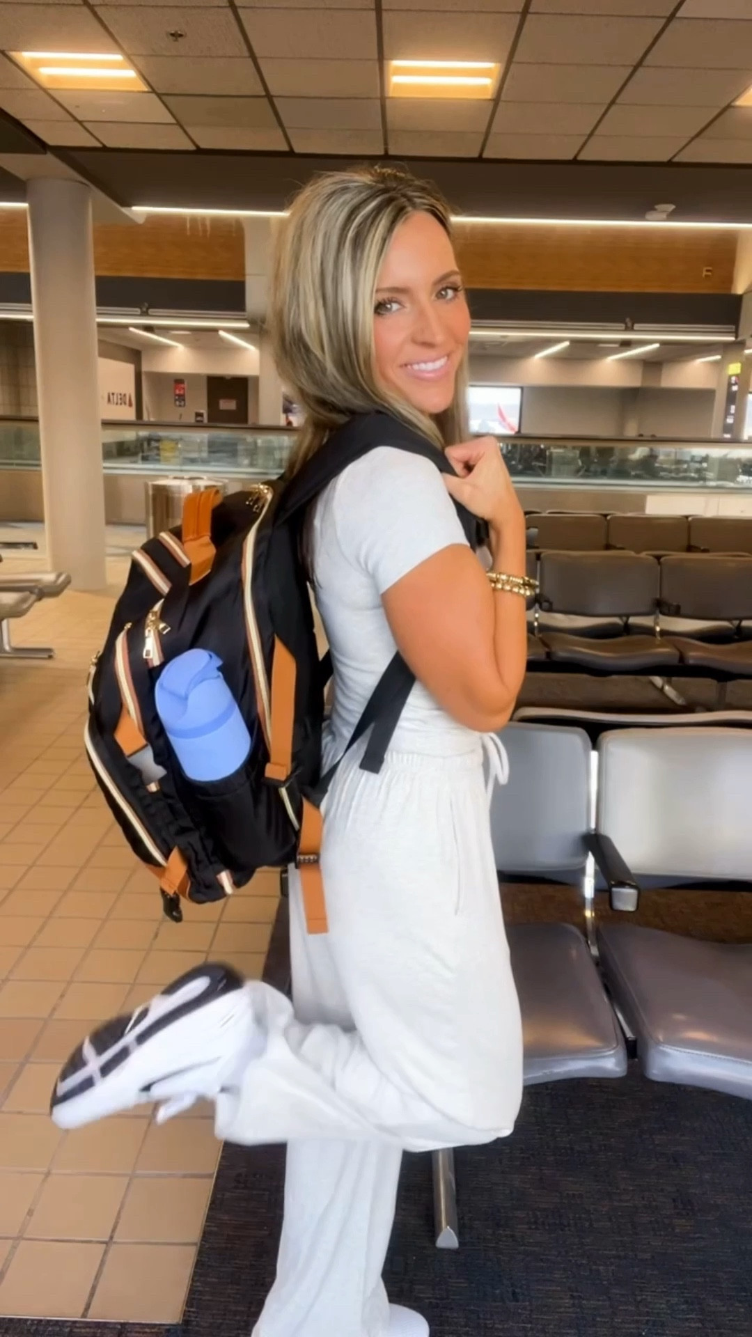 Comfort and style, today’s travel outfit is a win! 🌟 Perfect for everyday wear! Wearing xs

#LTKTravel #LTKootd #LTKSaleAlert