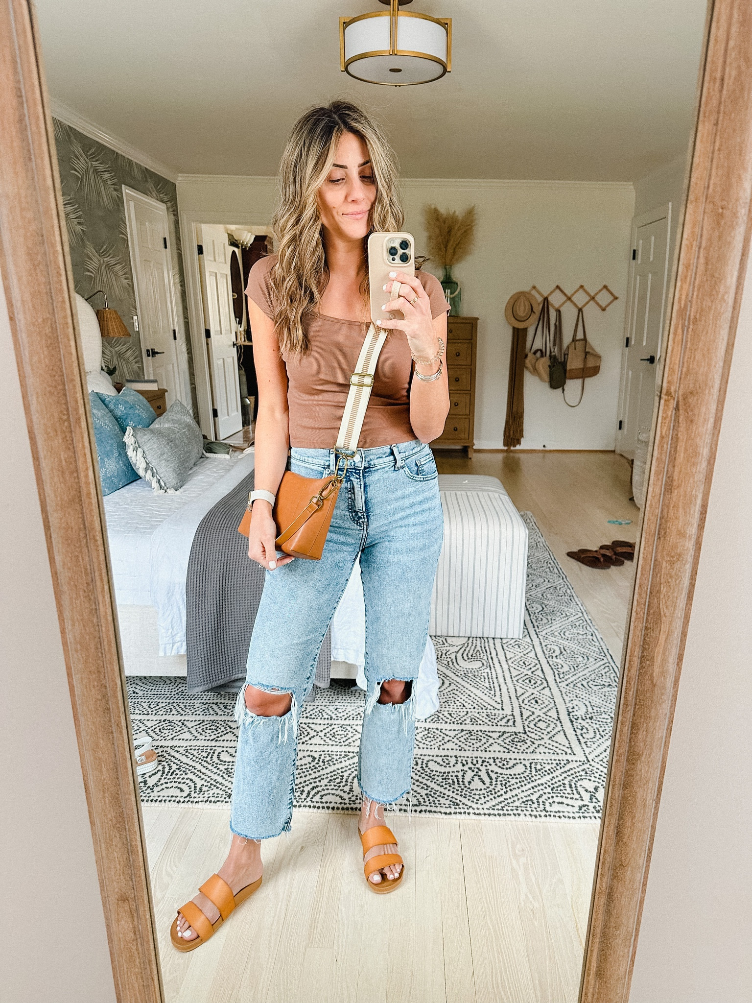 @madewell 25% off insiders!! Wearing an XS in the top.