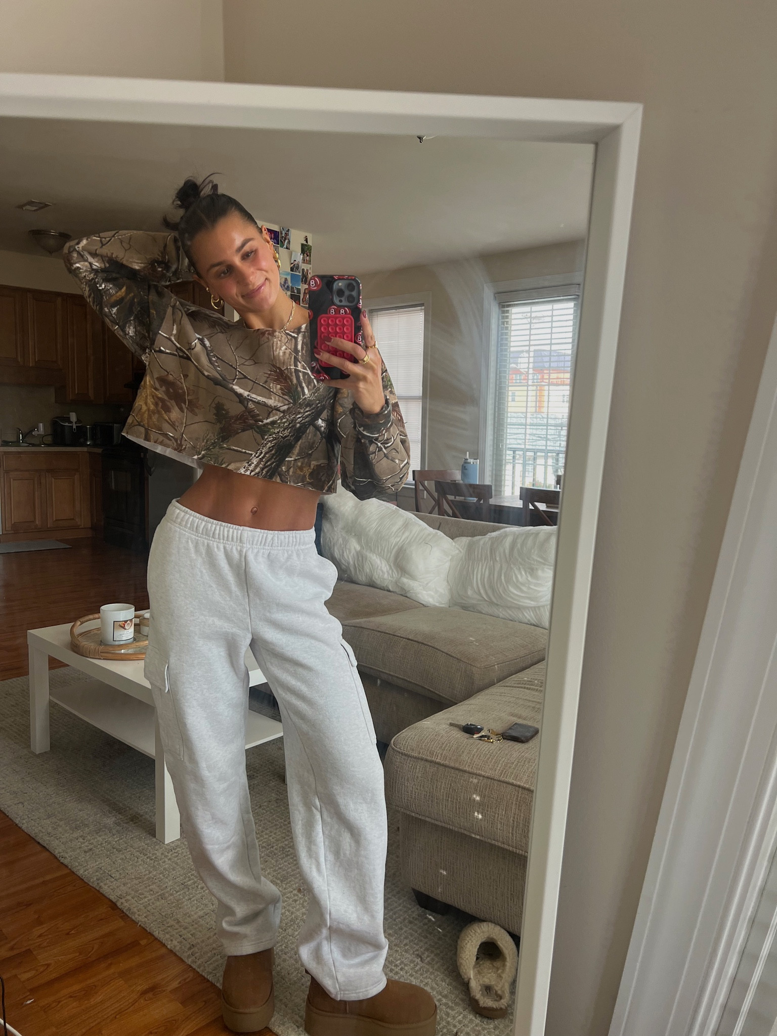 Sweatpants are aritzia but couldn’t be tagged:/