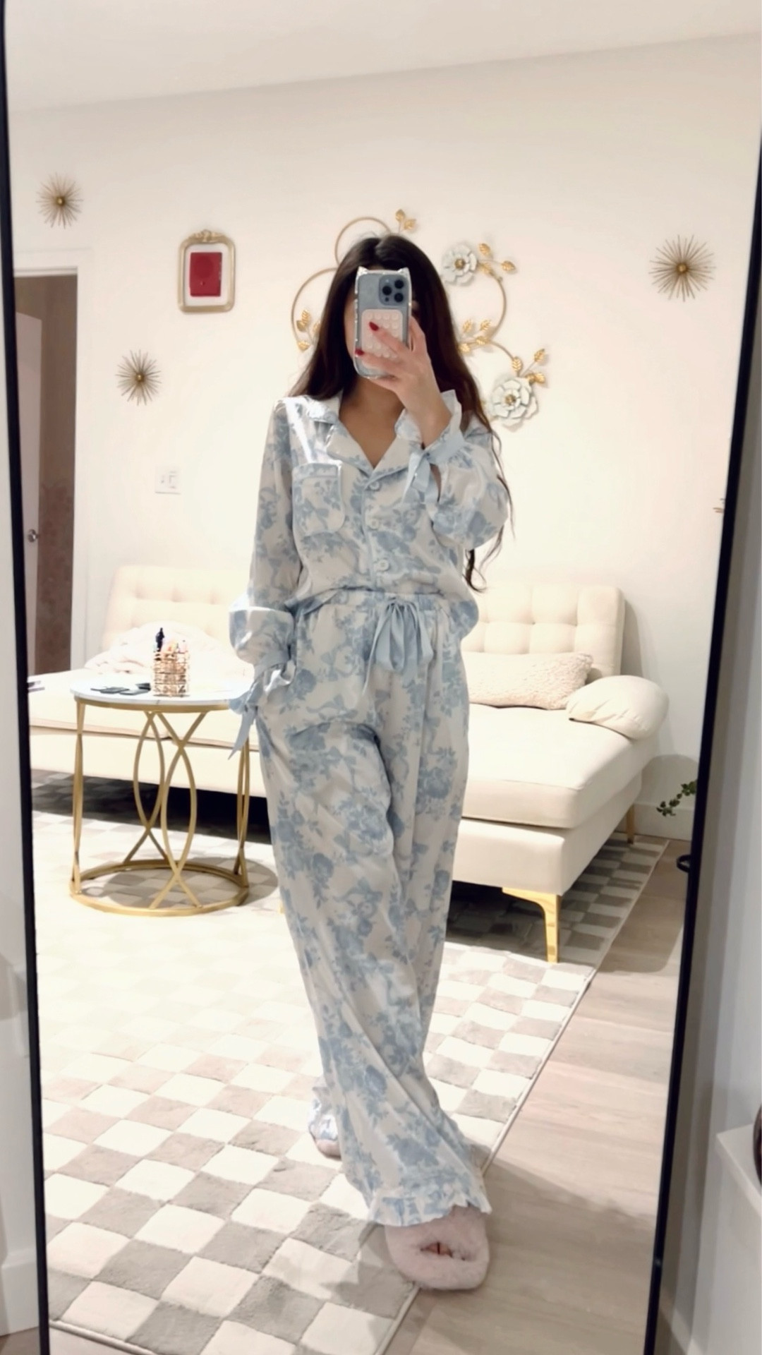 Lounging and beauty sleep just got CUTER 🎀

This dainty pajama set is darling to wear from its
- ribbon tie wrists and waist 
- ruffle trim sleeves and pant hem 
- floral and ribbon pattern 
- top and bottoms pockets 
- silky texture 
- machine washer and dryer FRIENDLINESS  🫧

Wearing XXS top/bottoms


#LTKFindsUnder50 #LTKselfcare #LTKSaleAlert