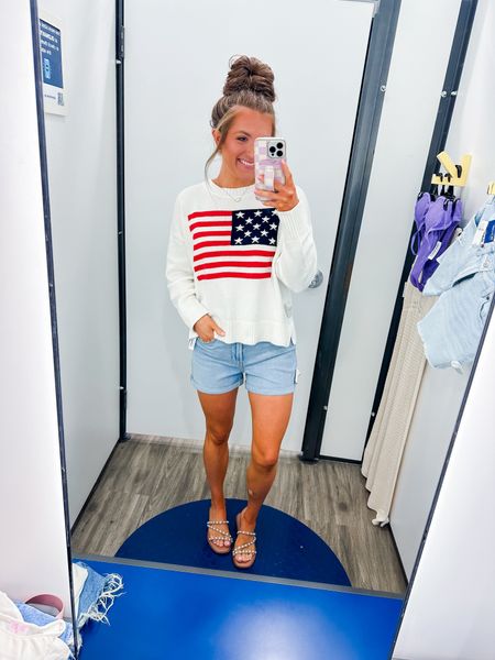 Wearing a medium in the sweater/ 4 in the shorts (very stretchy, you could size down!) 

White flag sweater, USA sweater, 4th of July outfit, 3in denim shorts, affordable denim shorts, light wash denim shorts, affordable summer style, old navy style