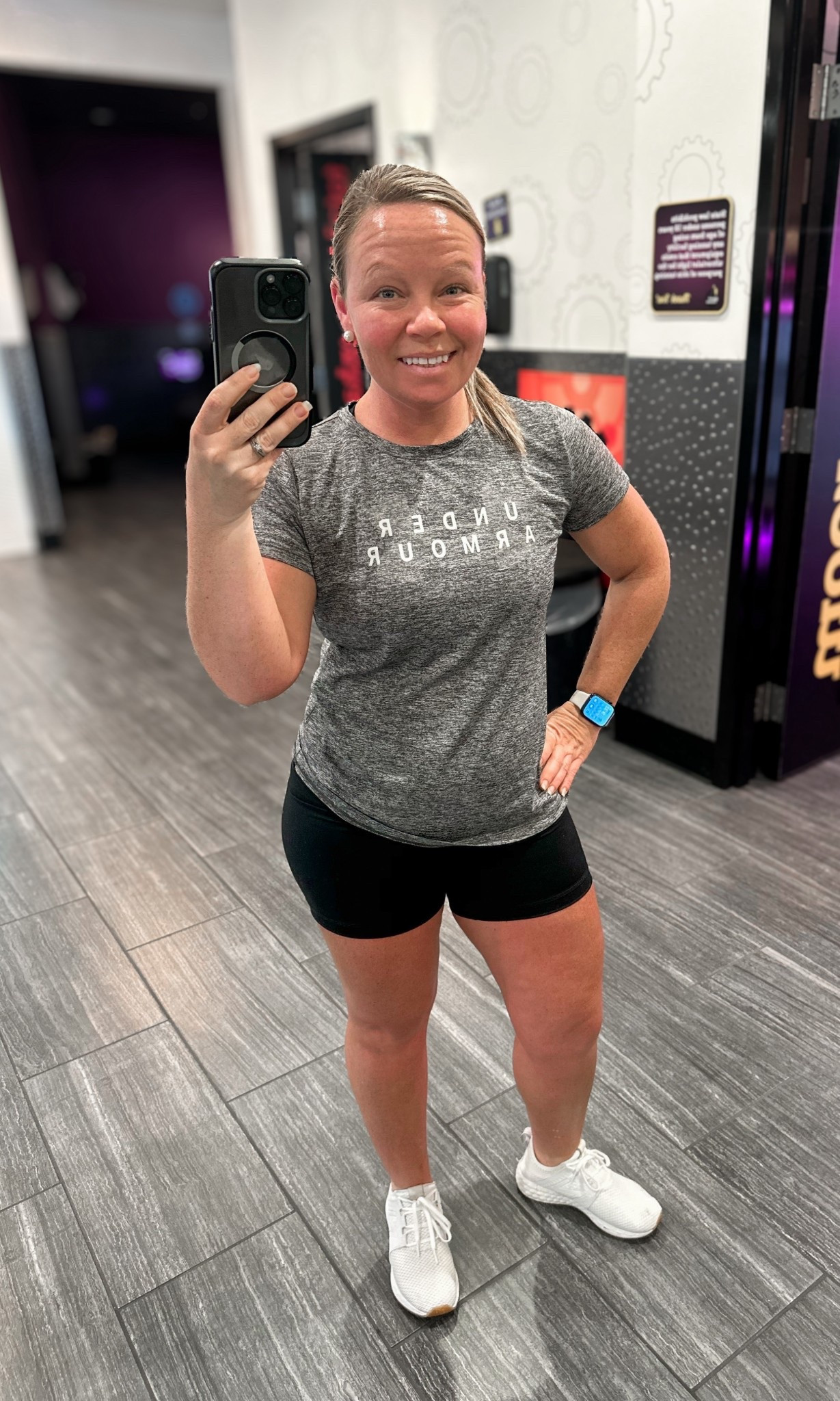 Having a simple routine — getting dressed, making my bed, starting the day with intention — is when I feel my best.
Not perfect… just prepared 🤍
Everyday mom outfit linked on my LTK.


#LTKdayinmylife #LTKmorningroutine #LTKmomlife