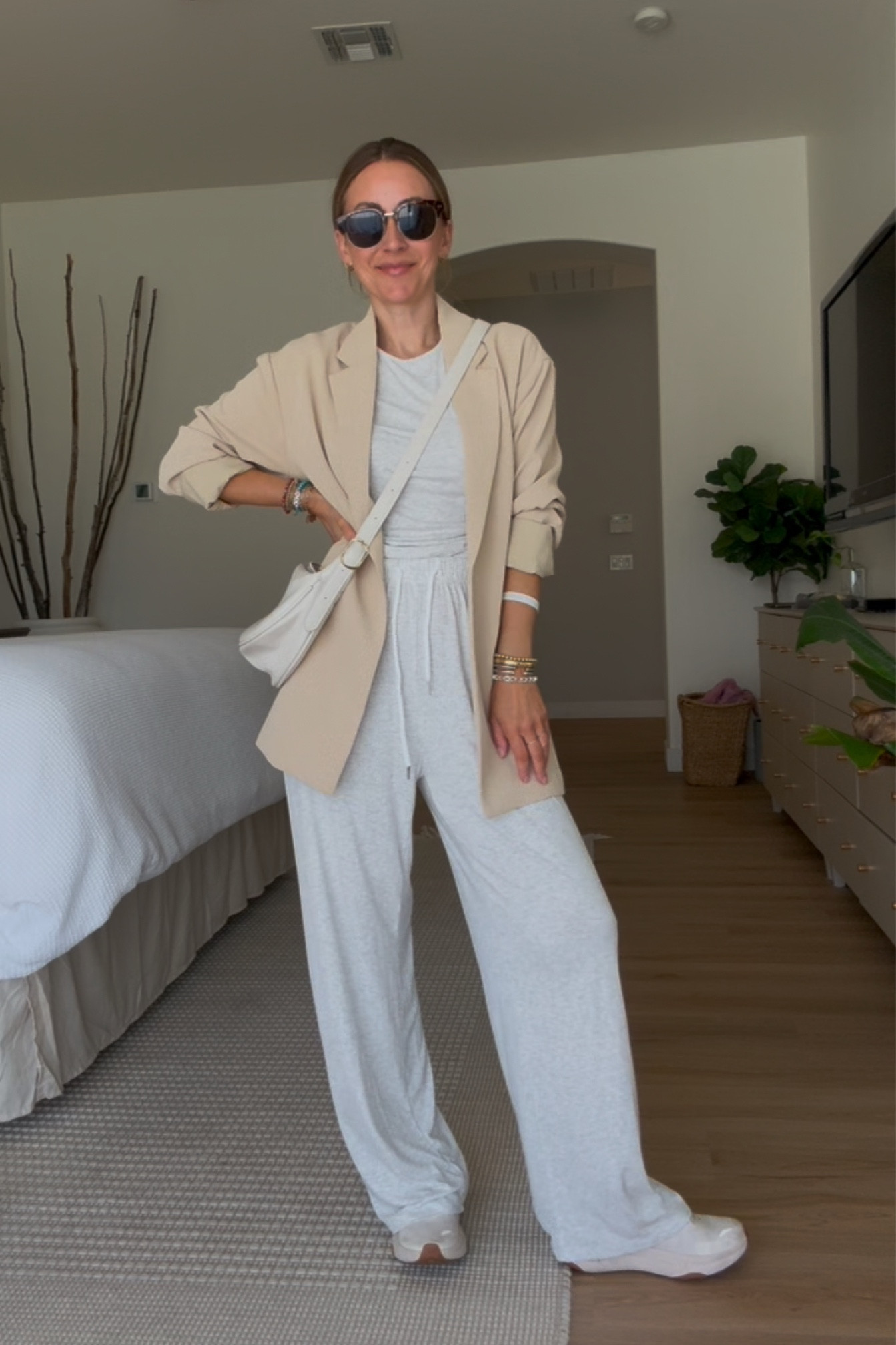 Wearing small in the Amazon set! Linked everything I could, and dupes for the blazer no longer in stock! 🤍