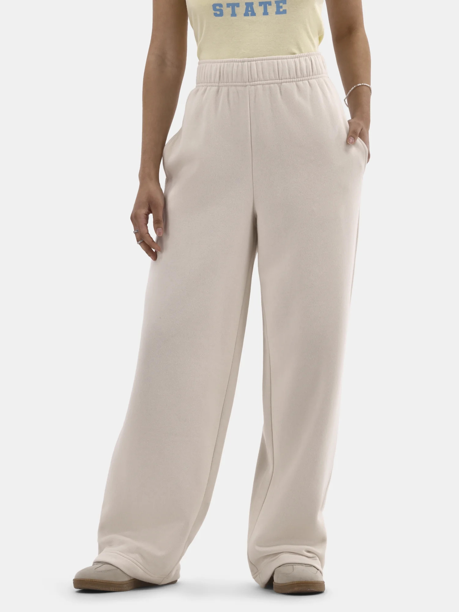 No Boundaries Soft Fleece Wide Leg Pants, 30” Inseam, 1 or 2-Pack, Women’s | Walmart (US)