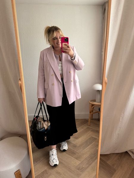 Blazer Look 💜

Oberteil H&M
Cardigan Cider
Tasche Primark

#sommerlook #blazerlook #curvyoutfit

#LTKstyletip #LTKplussize #LTKeurope