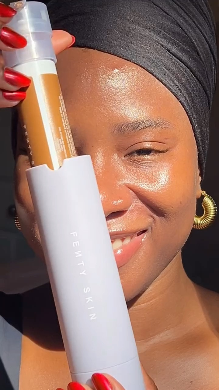 #Gifted | Summer vibes with a no-makeup makeup look featuring @fentyskin and @fentybeauty ! ✨ I’m loving their new Hydra Vizor Tinted Moisturizer (Broad Spectrum Mineral SPF 30 sunscreen in shade 7) - it keeps my skin luminous, moisturized, smooth, and protected all summer long! 💖 Added a touch of their Cream Blush (shade RIRI) to my cheeks, nose, and eyes for a subtle glow. Defined my lashes with Hella Thicc mascara and hydrated my lips with their super nourishing lip oil. Finished off the look by setting my skin with Invisimatte Instant Setting + Blotting Powder. 

Obsessed with this effortless no-makeup makeup look! ❤️ What about you, bestie? Are you feeling this look too?

#fentybeauty #fentyskin #tintedsunscreen #tintedmoisturizer #lipoil #blush #summervibes #summermakeup #nomakeupmakeup #summerglow #luminousskin #naturalglow

#LTKBeauty #LTKVideo