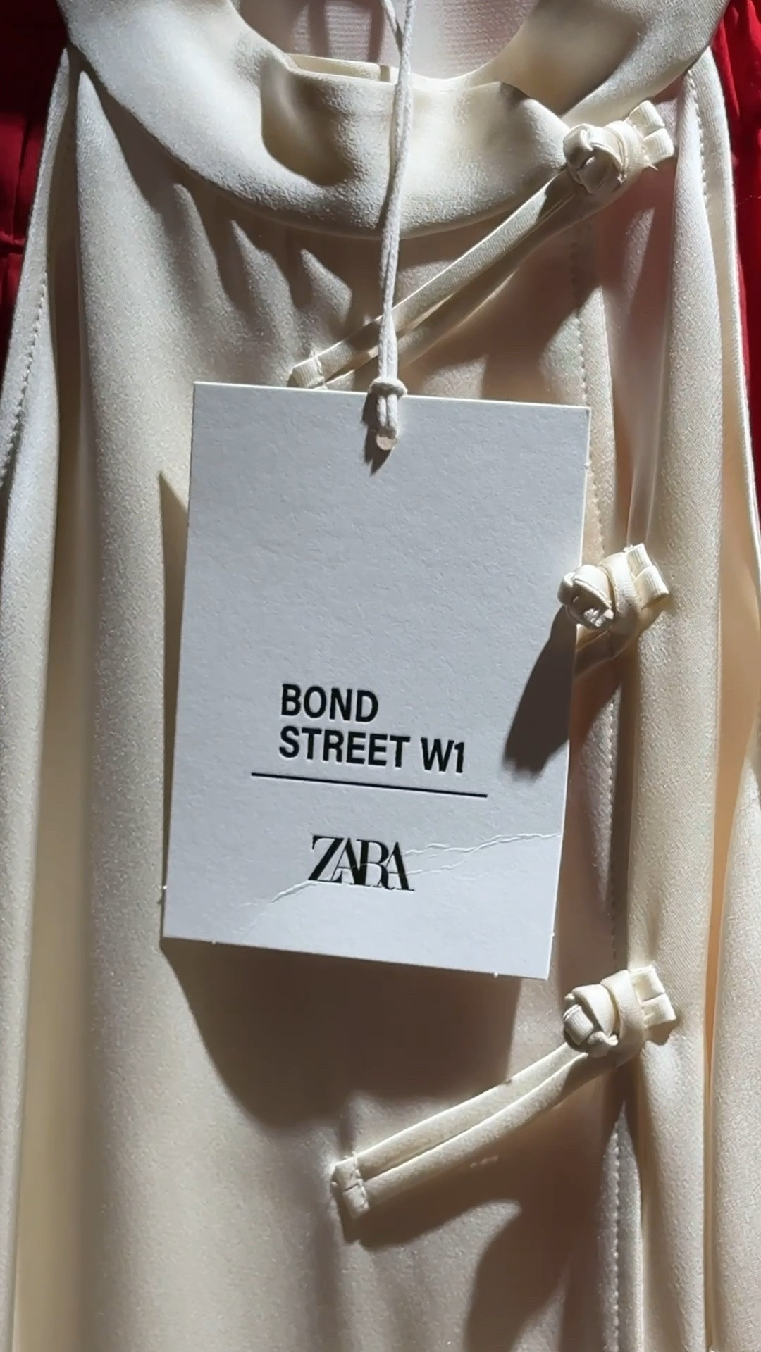 Zara Bond Street in-store try on ✨

Cotton trousers, red teousers, balloon trousers, cuffed trousers, halterneck top, cream top, frog fastening top, white trousers, party top, summer clothing, holiday pieces, knitted vest, summer knit, pleat front trousers, check teousers, summer trousers, casual trousers, date night top, mandarin top

#LTKuk #LTKsummer #LTKdatenight