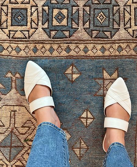 My white pointed toe mules are back! I had a lot of questions about these shows when sharing my vintage rugs… 

#shoes #summer #mules

#LTKunder50 #LTKshoecrush #LTKFind