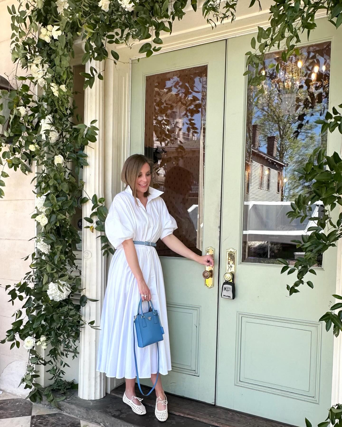 Officially Spring and it called for a girl’s day including brunch  and peeping the first annual @homeandgardenshowmobile 🥂

New Home, Gift, Wedding Accent wish list loading from talented vendors like:

@lydiamenziescelebrates 
@blairsbelts 
@cotton_capers (does NO wrong)
@libirdstudio 
@revelrybloom 
and more!

Comment SPRING for links to my OOTD! 🩵

📸: @neatmkt 

spring outfit ideas, girls day outfit, brunch outfit, spring style 2026, easy breezy outfit, casual chic style, mobile alabama events, weekend outfit inspo, feminine spring fashion, ootd inspo