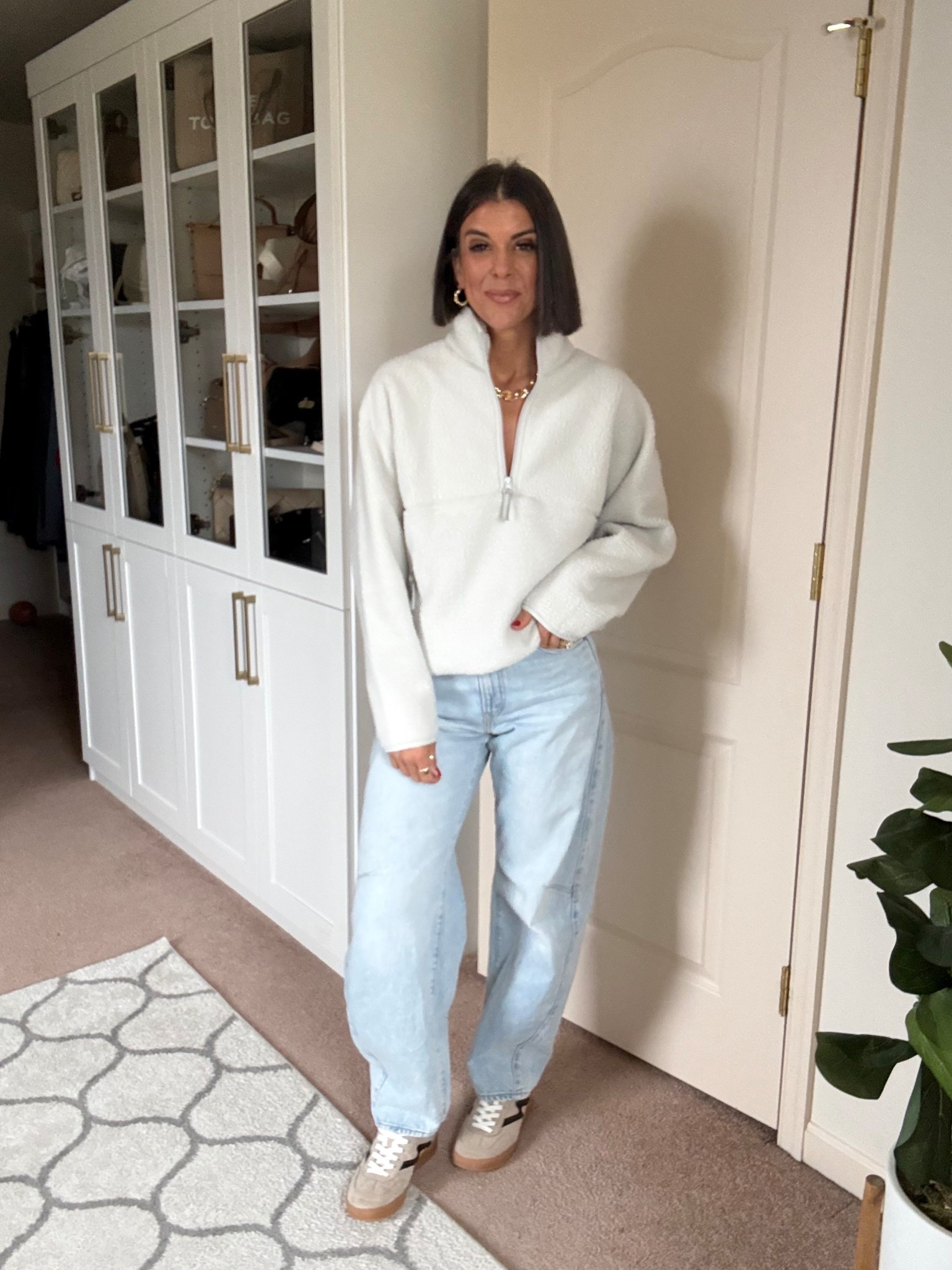 Size small in pullover Size 26 in jeans

#LTKFindsUnder100 #LTKSeasonal