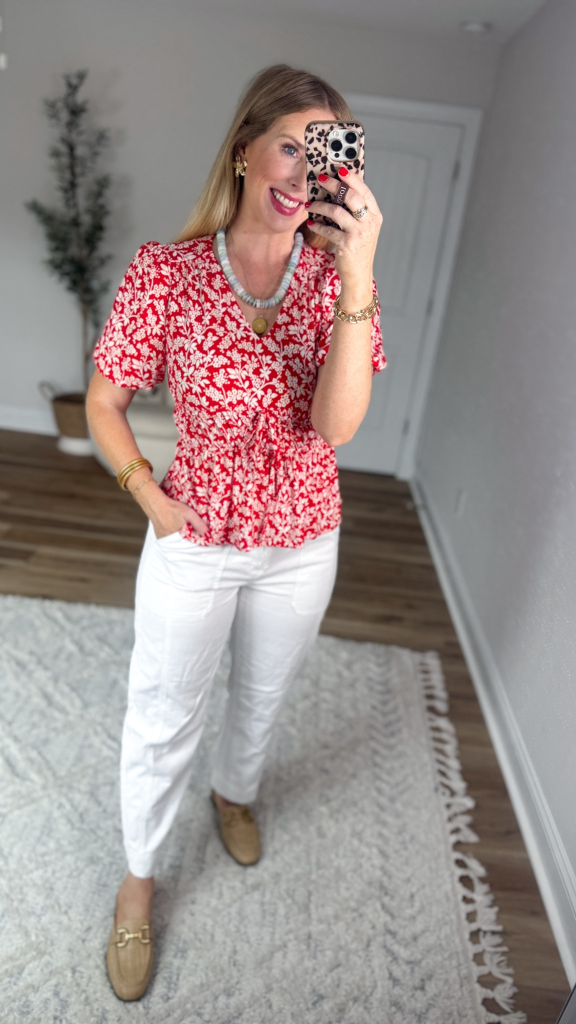 Daily try on, Walmart outfit, Walmart fashion, Walmart try on, time and tru, red floral top, white barrel jeans

#LTKmomlife #LTKootd