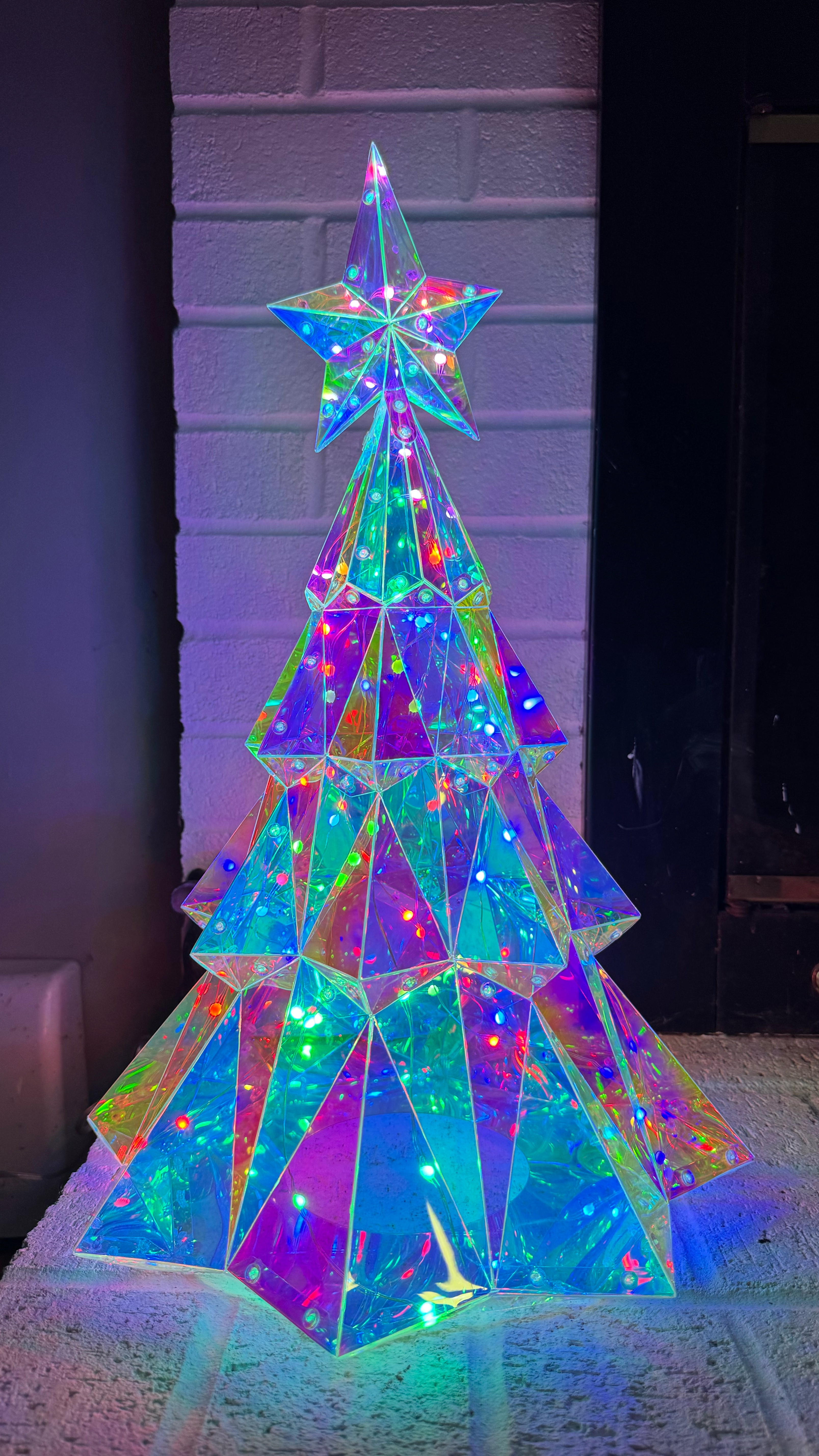 Holographic Christmas decorations are so beautiful 🤩 

#LTKSeasonal #LTKFamily #LTKFindsUnder100