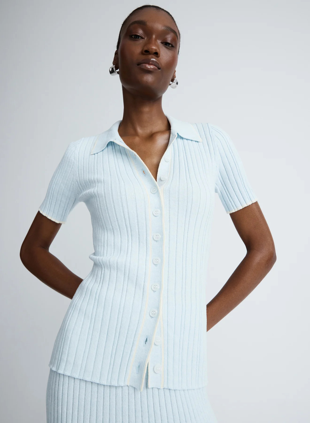 AVI TOP (GLACIER W/ SILENCE TRIM) | Anna Quan (Global)