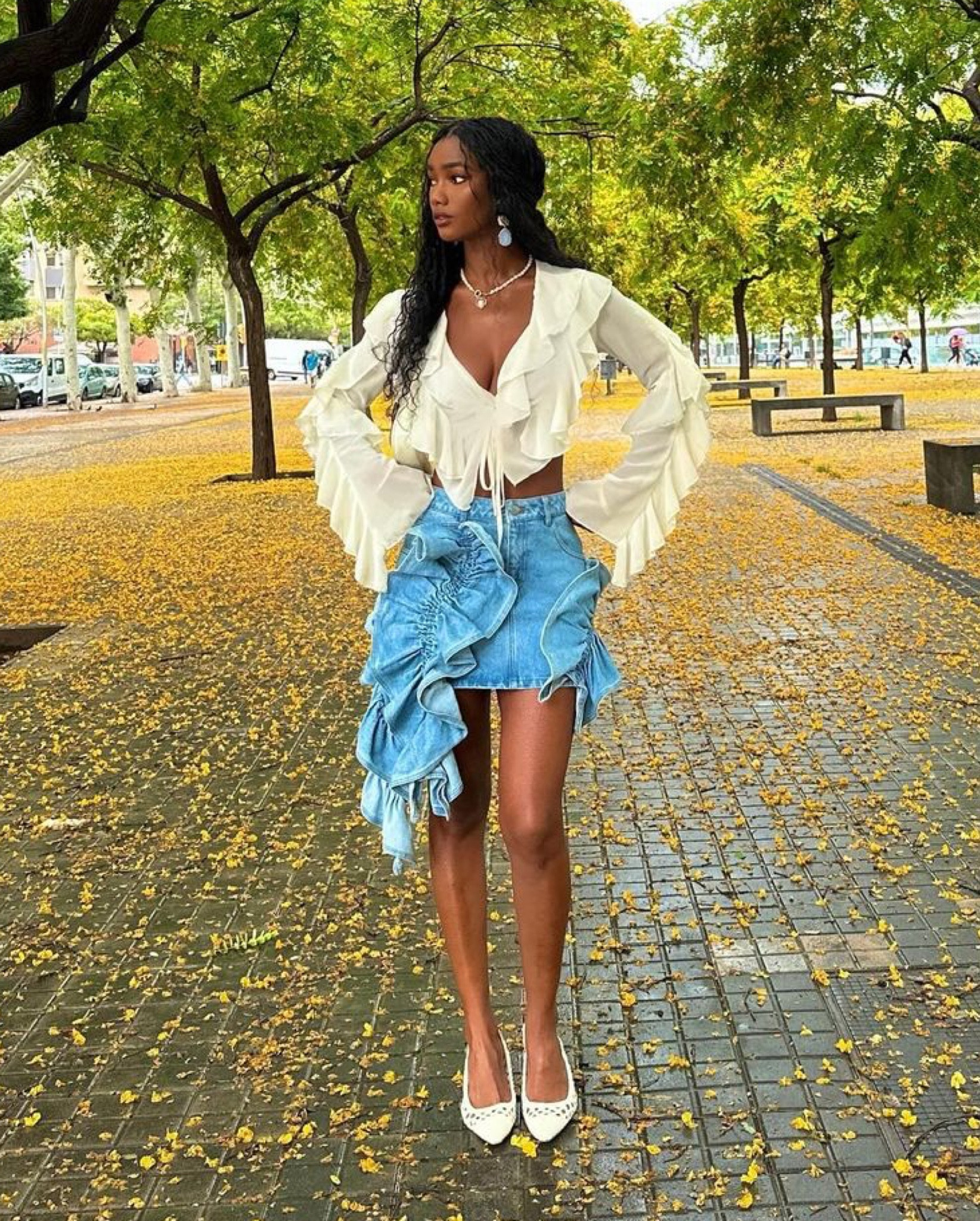 Ruffling up some fun in my AKNVAS Rivington ruffle denim skirt and top, paired with laser cut sandals. Ready to turn heads and make waves!

#RuffleReady #AKNVASStyle #DenimDreams #FashionForward #OOTD #ChicAndTrendy #SummerVibes #StreetStyle #StyleInspo #Fashionista



#LTKStyleTip