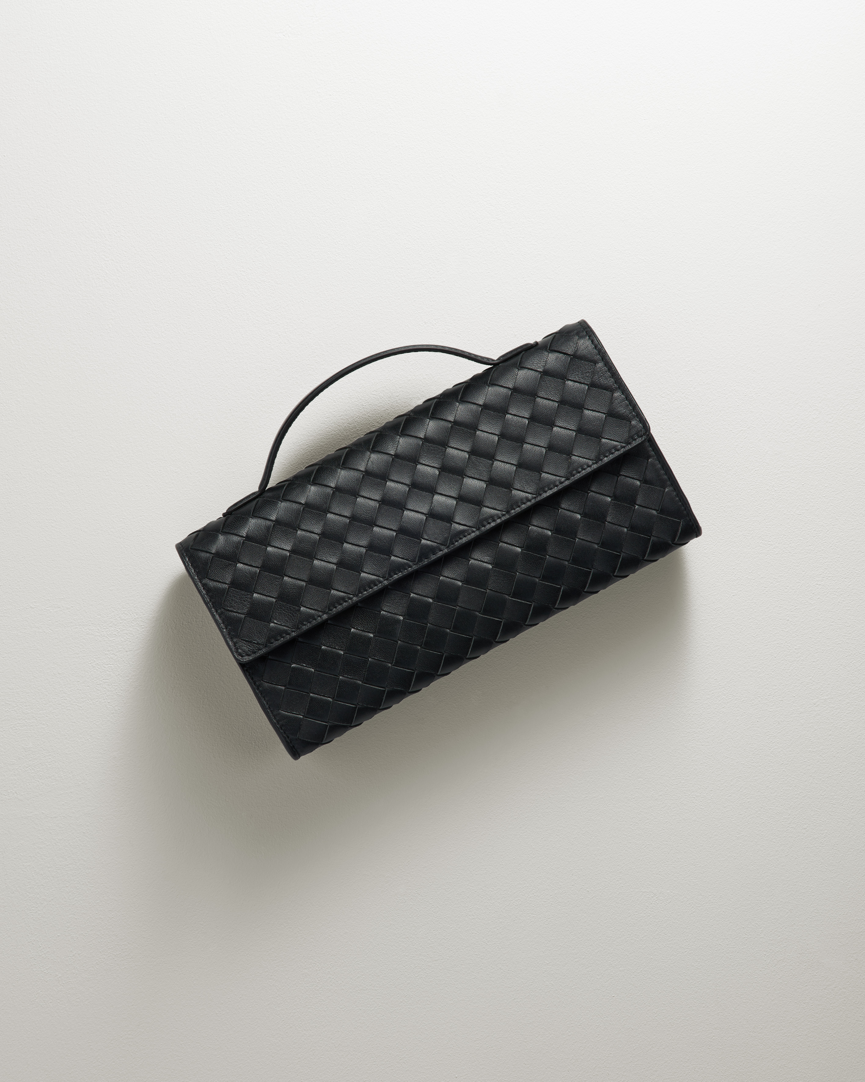 Quince | Women's Eloise Handwoven Clutch in Black, Italian Leather | Quince