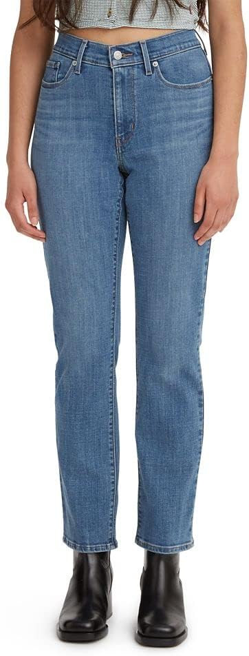 Levi's Women's Classic Straight Jeans (Also Available in Plus) | Amazon (US)