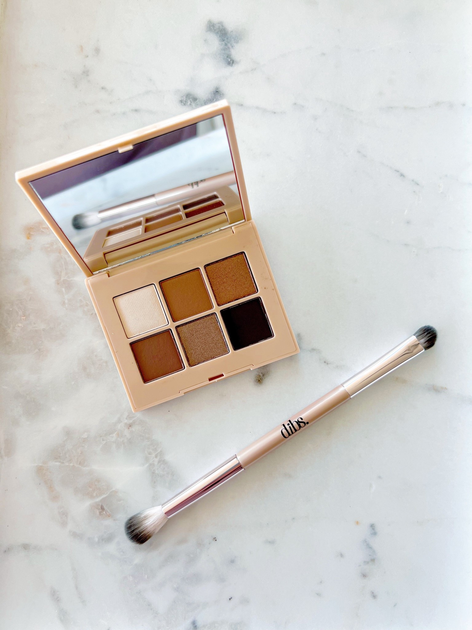 Love this eyeshadow palette and brush. Such a beautiful neutral palette that’s perfect for travel or to throw in your purse when you’re on the go. The colors are beautiful and great for any skin tone. So versatile and can be used for everyday wear, workwear or special occasions!

#LTKBeauty #LTKTravel #LTKFallSale
