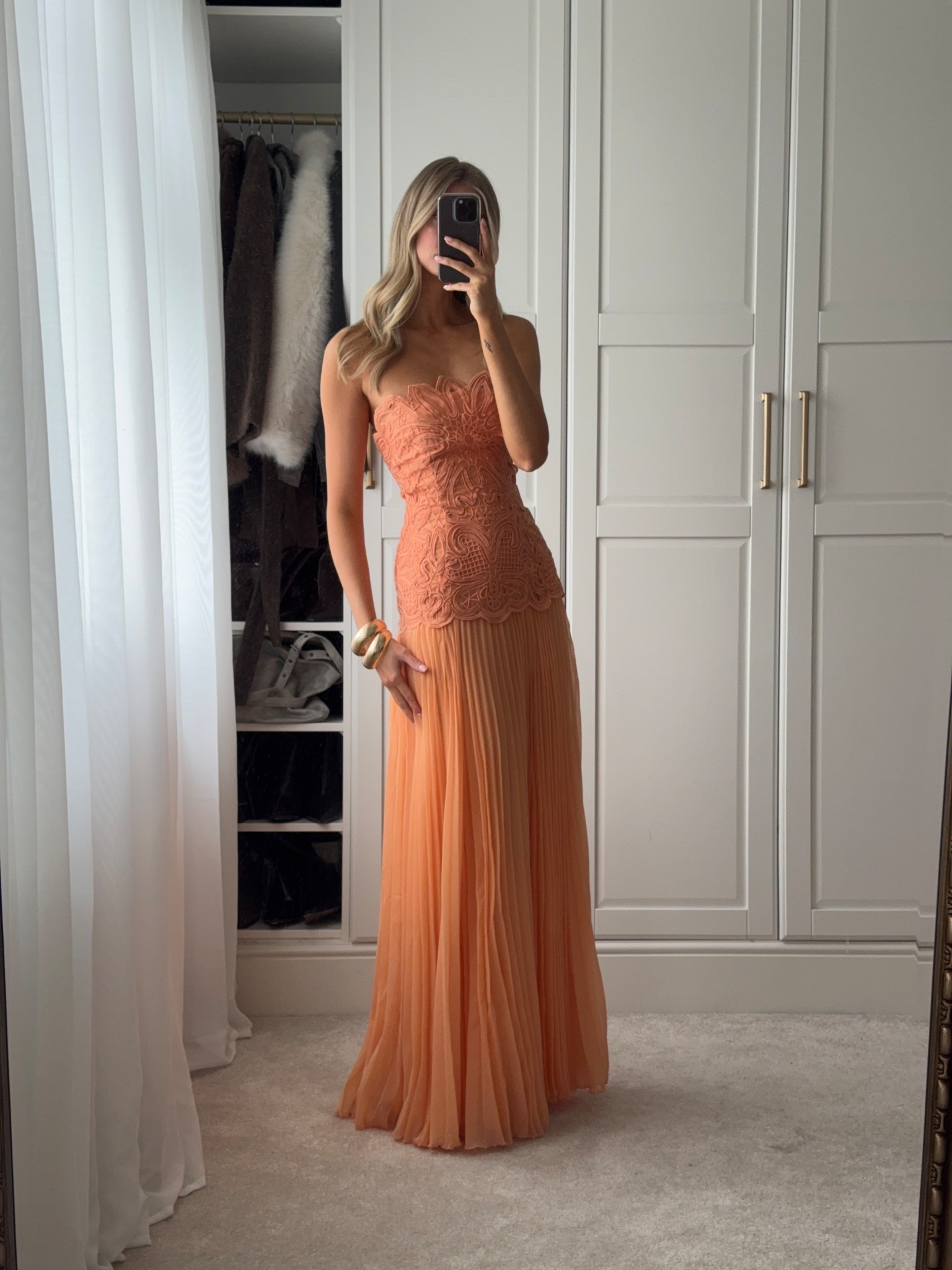 I’m wearing a uk 6 for reference 🧡