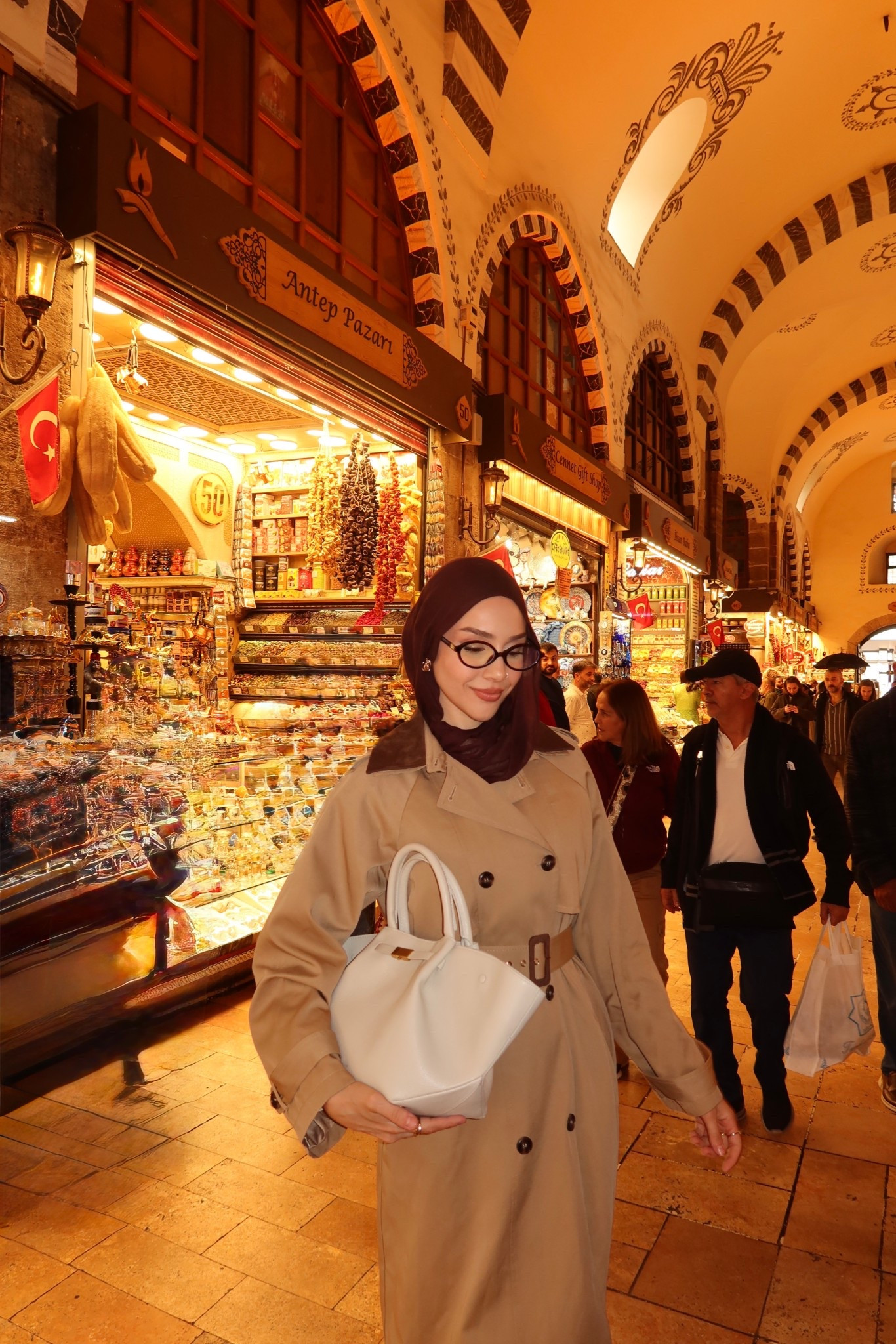 new fav bag alert 🤍🤣👛 #fallfashion #modestfashion

#LTKItBag #LTKSeasonal #LTKStyleTip