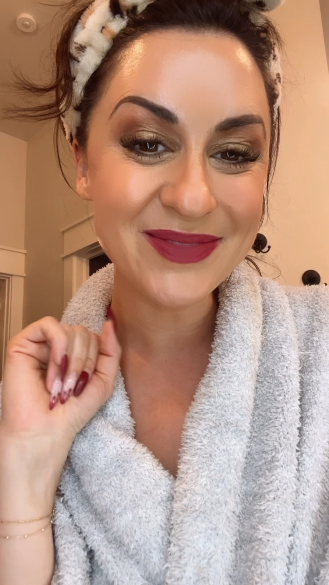 Fall makeup look! Supergoop sunscreen & drunk elephant sunshine drops. Lady Gaga’s Haus Labs foundation, Fenty Beauty blush & bronzer. Pat McGrath eyeshadow, Urban Decay eyeliner, flutter habit DIY lash extensions & maybelline concealer. Finished with rare beauty lip suffle & Charlotte Tilbury setting spray. Thank you so much for shopping my links! Xo!


Fall makeup 
Fall lipstick 
Best foundation 
Family photos 
Family portraits 
Gifts for her 
Eras Tour 
Halloween makeup 

#LTKGiftGuide #LTKBeauty #LTKWedding