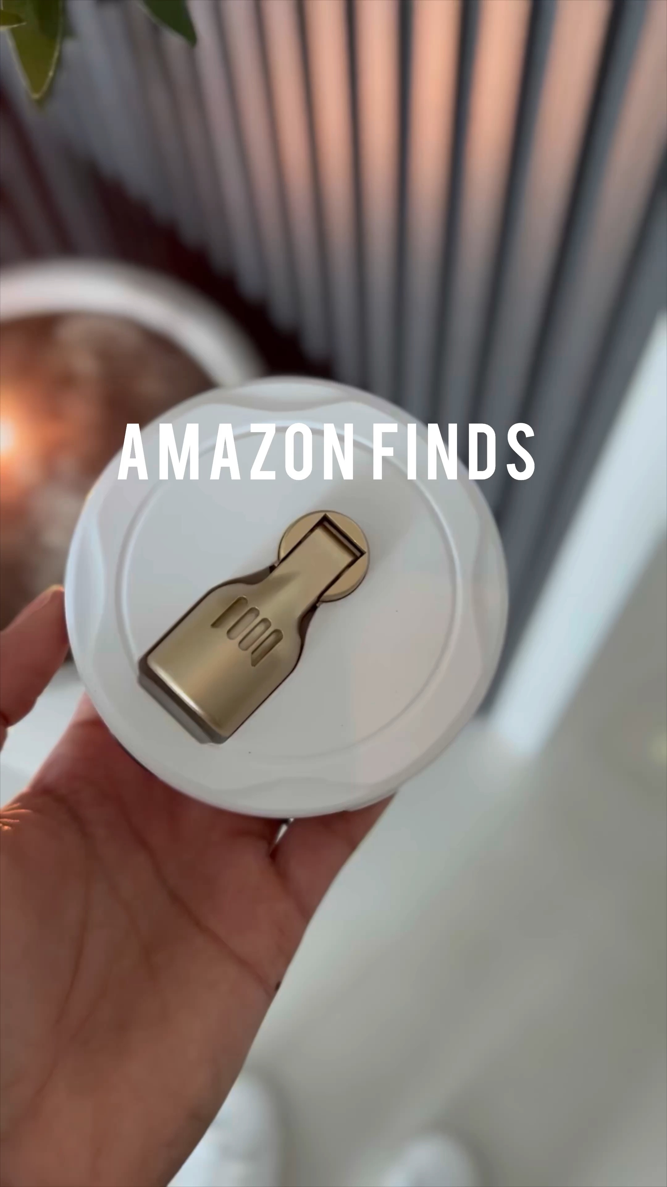 Amazon finds que estoy amando últimamente. #amazonhomefinds #amazon #motionsensorlights 

#LTKxPrime #LTKfindsunder50 #LTKhome