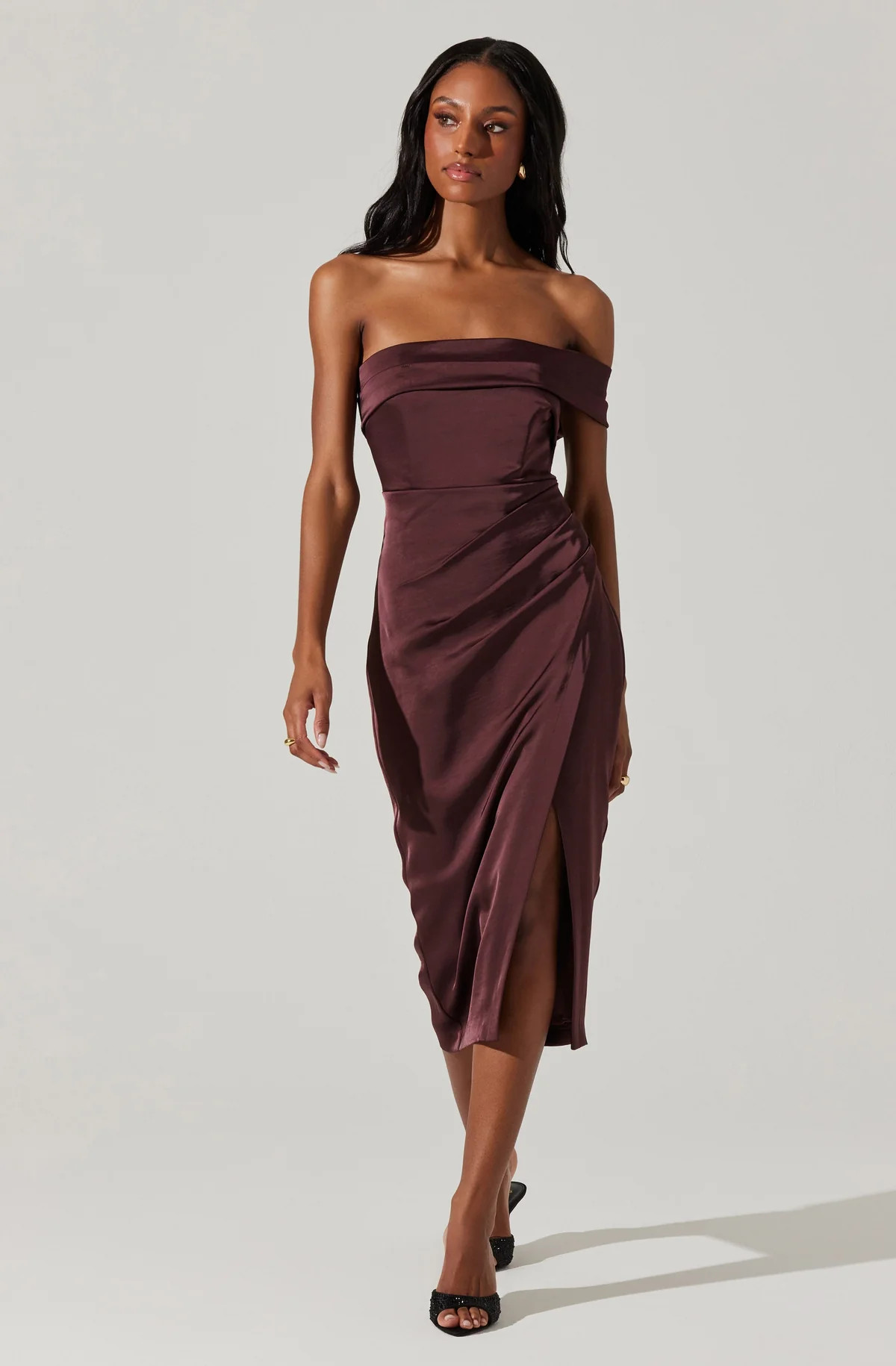 Gwyneria Off Shoulder Midi Dress - Eggplant / XS | ASTR The Label (US)