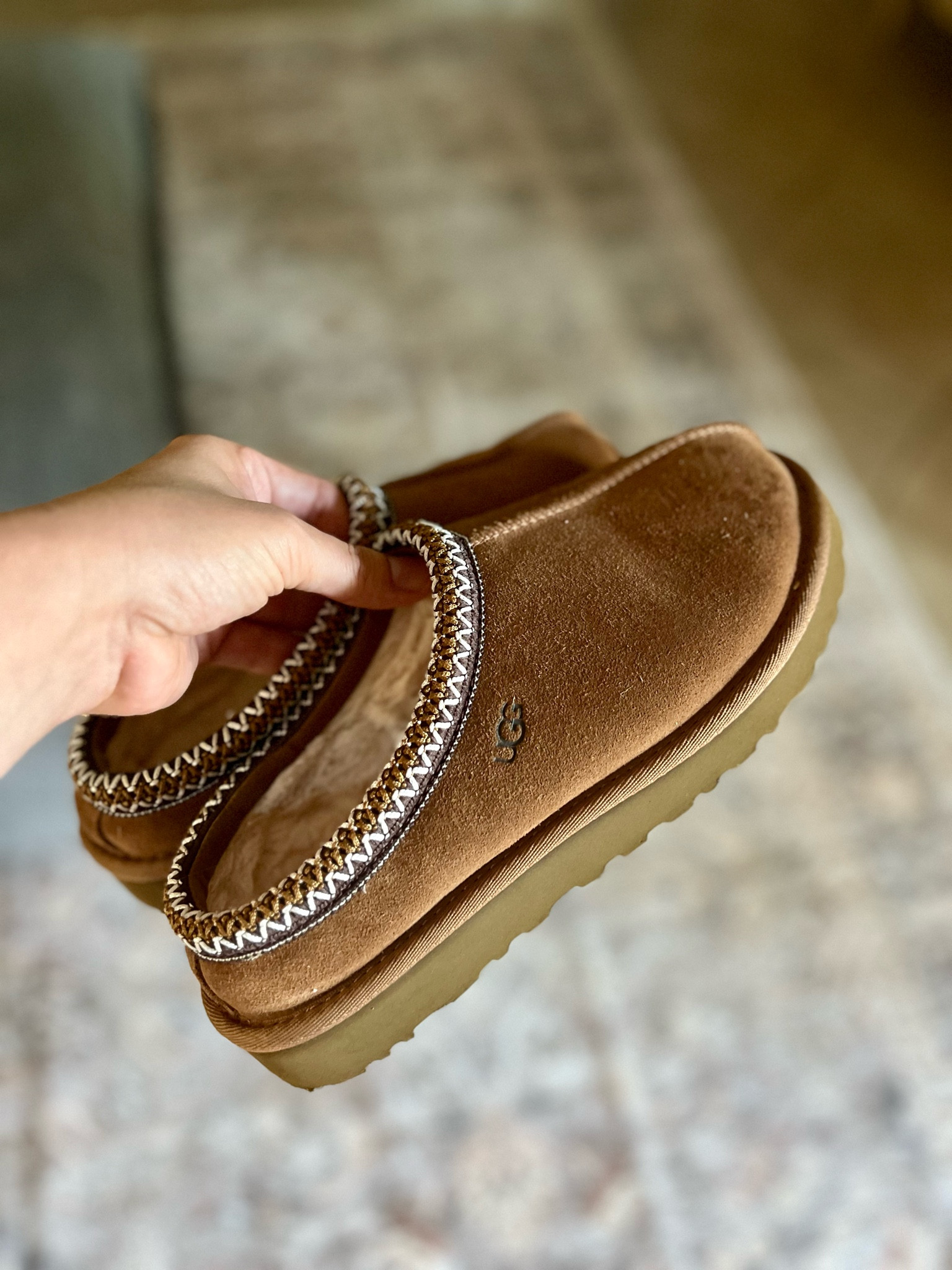 Look what’s back in stock!  These were so hard to find last season because they sold out so quickly! I got them the last half of winter last year and wore them all the time- so cozy!  Can’t wait to wear them all winter this year. 

Uggs, Tasman slippers, warm slippers, winter shoe 

#LTKFamily #LTKStyleTip #LTKShoeCrush