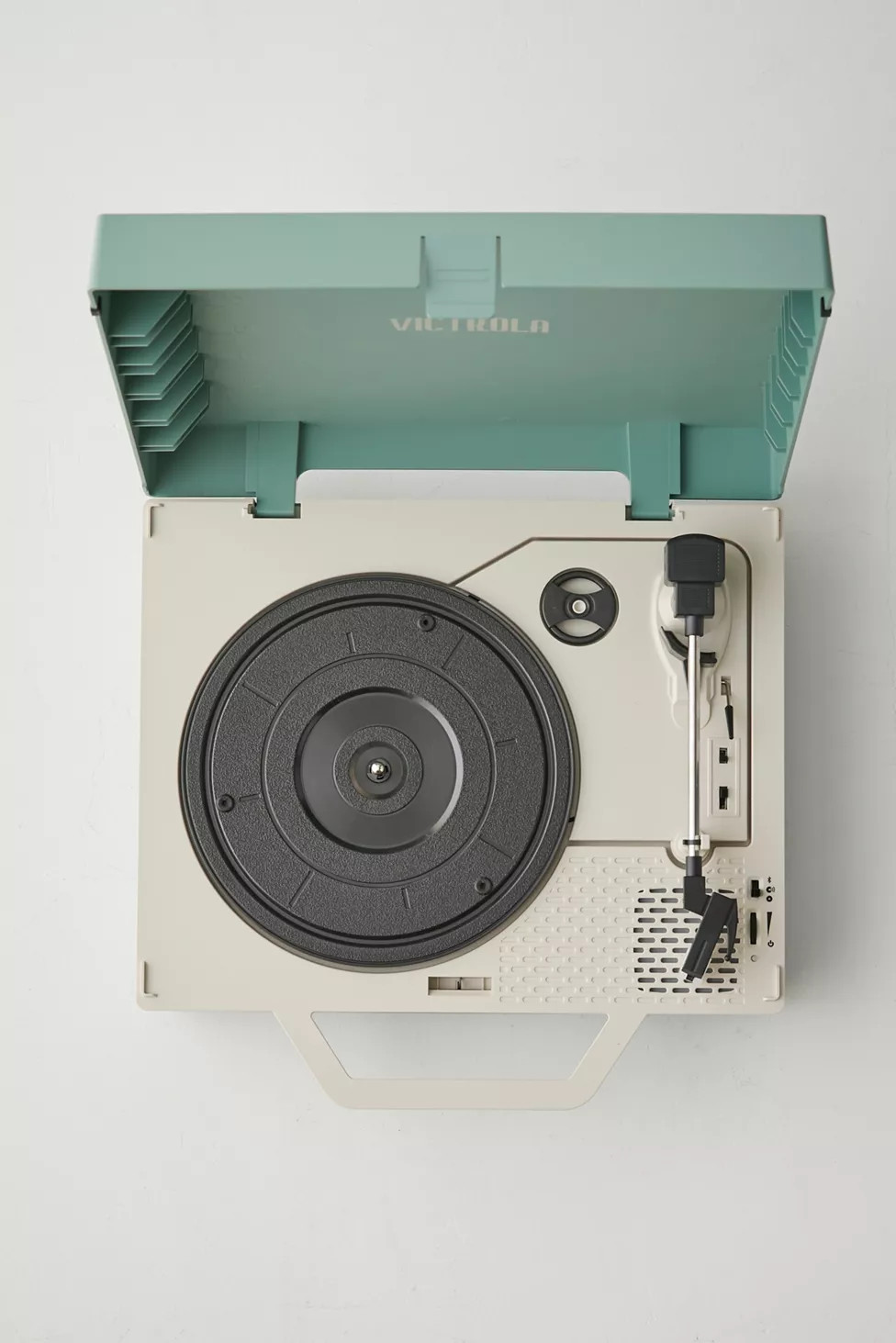 Victrola UO Exclusive Re-Spin Bluetooth Suitcase Record Player | Urban Outfitters (US and RoW)