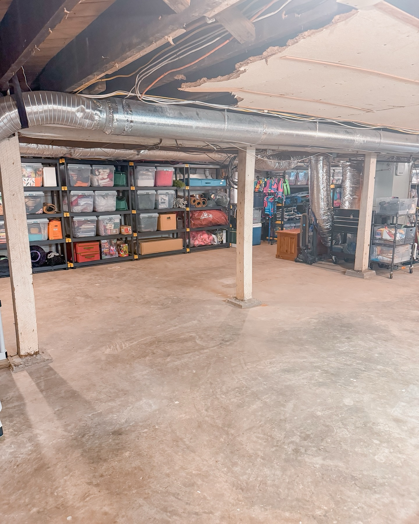 Dreading the annual hunt for holiday decorations? Clear mind, clear space! Getting your basement in order now means less stress and more joy when it’s time to deck the halls. Plus, you’ll finally know where those spare ornament hooks are hiding.

Swipe to view the before and afters of this basement. Can you believe this is the same space? Everything is organized for the holidays and more on one side and totally cleared out on the other for a future renovation. Make this the year you trade basement chaos for holiday storage magic - we can help! Visit our link in bio to get started!✨

#sortandsimplifyorganizing #basementorganization #organizedbasement #nashvilleorganizer #nashvillemoms #smallbusinessnashville #nashvillehomeorganizing #holidayorganizing #nashvillehomeorganizer #getorganizednashville