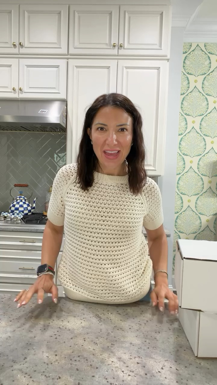 Babes-we don’t have time for cereal to be just an empty calorie snack.

El-e-vate that bowl!

Watch my nutrition trifecta in action. It works for you-not against you.

Cereal | high fiber | high protein | healthy snack | weight loss | calorie deficit | healthy weight loss | over 40 | busy moms | fairlife | Catalina crunch |

#LTKOver40 #LTKdayinmylife