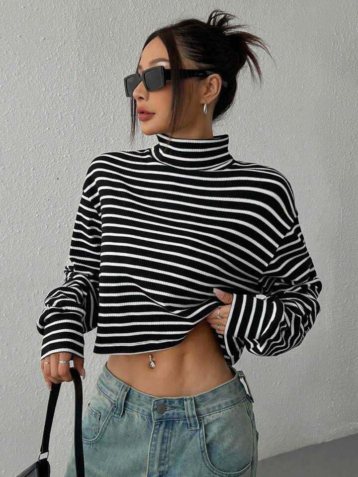 SHEIN EZwear Women Black & White Striped Turtleneck Crop Top Summer/Fall | SHEIN