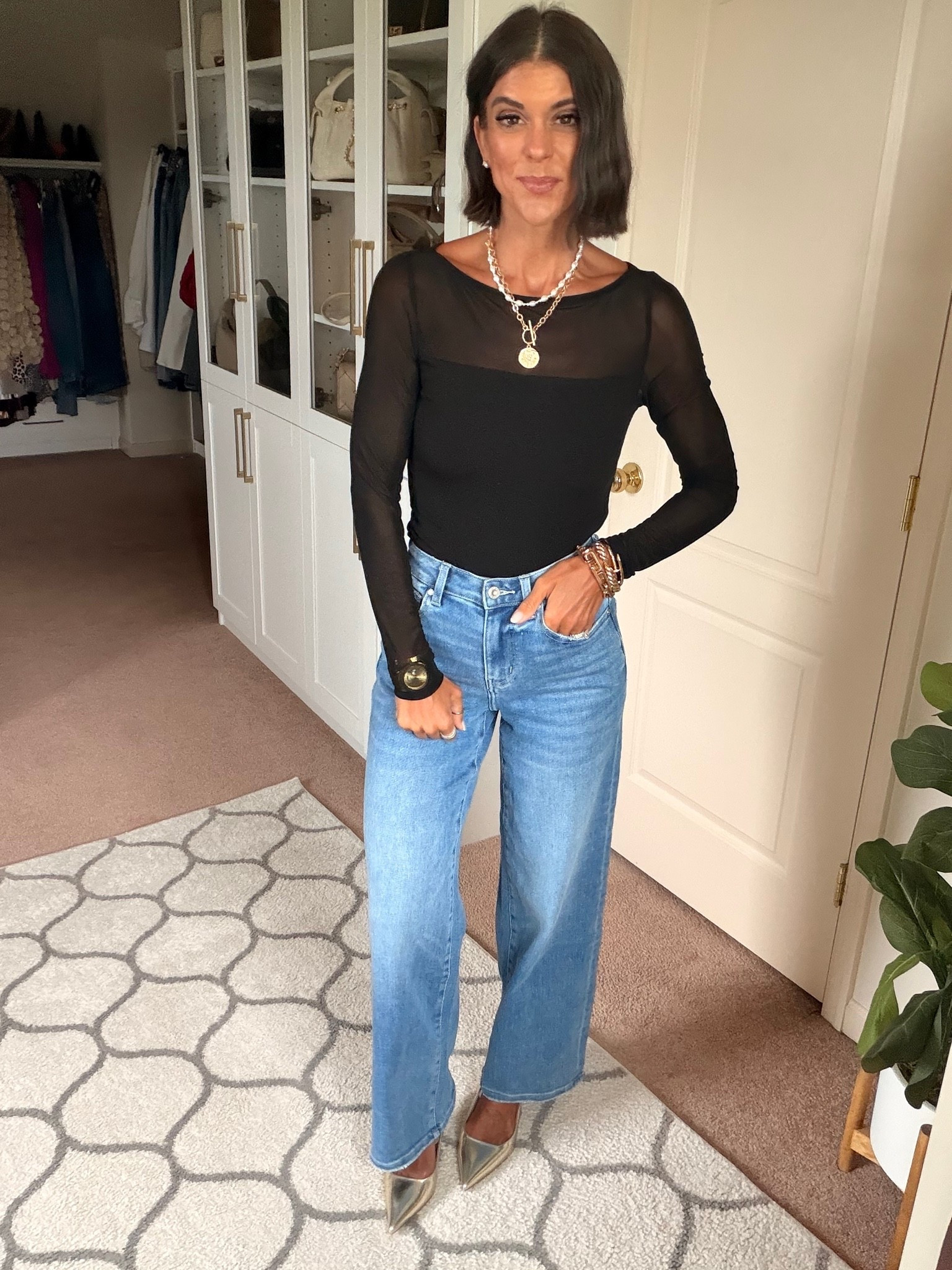 Size small in top size 24 in jeans

#LTKdayinmylife #LTKgrwm #LTKmomlife