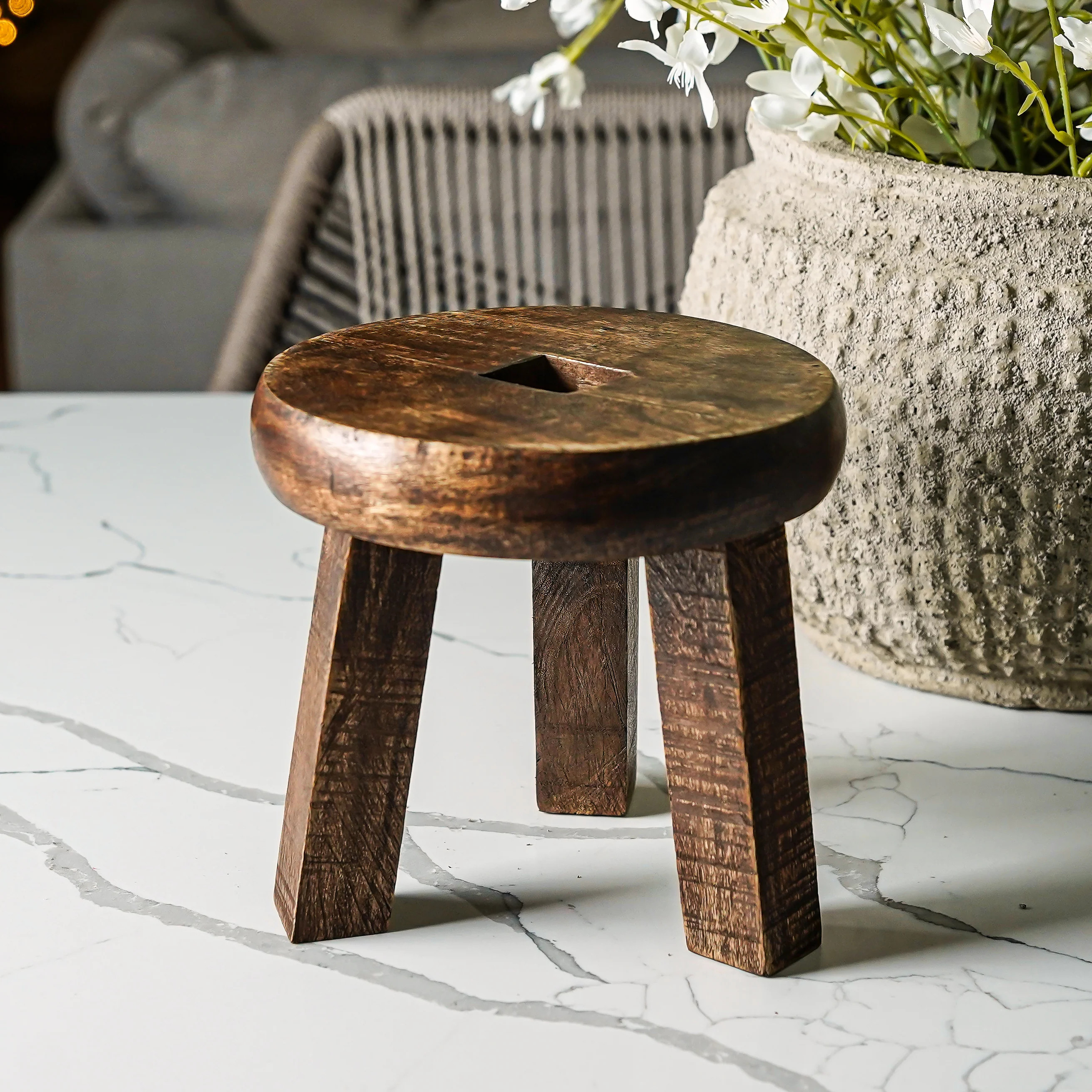 Carlito Mango Plant Stand | MJHome