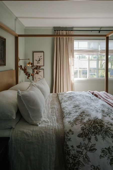 Fall bedroom vibes 🍂
-
Home decor. Bedroom decor. Bedding. Duvet. Quilt. 

#LTKfindsunder100 #LTKSeasonal #LTKhome