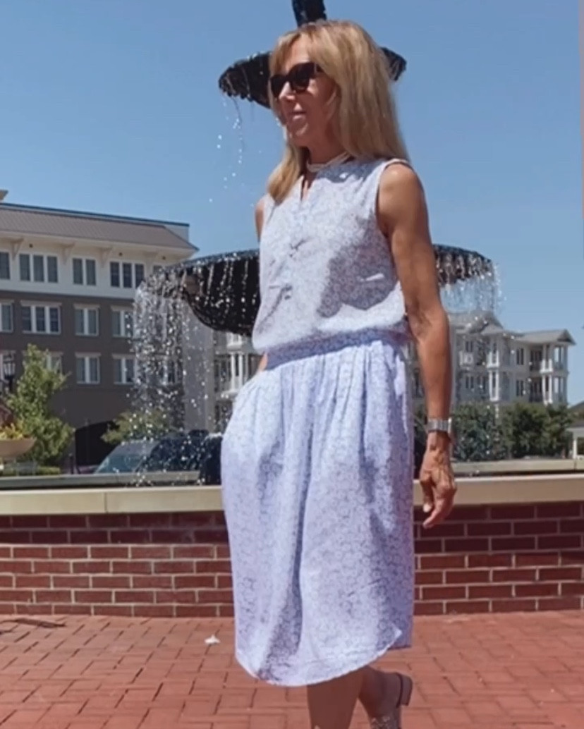 One neutral dainty print, 4 different outfits. So versatile, easy and breezy summertime styles
Blouse-xxs
Skirt-xs
Dress-xxs
White tank-xs
White jeans- 2p


#LTKStyleTip #LTKSeasonal #LTKWorkwear