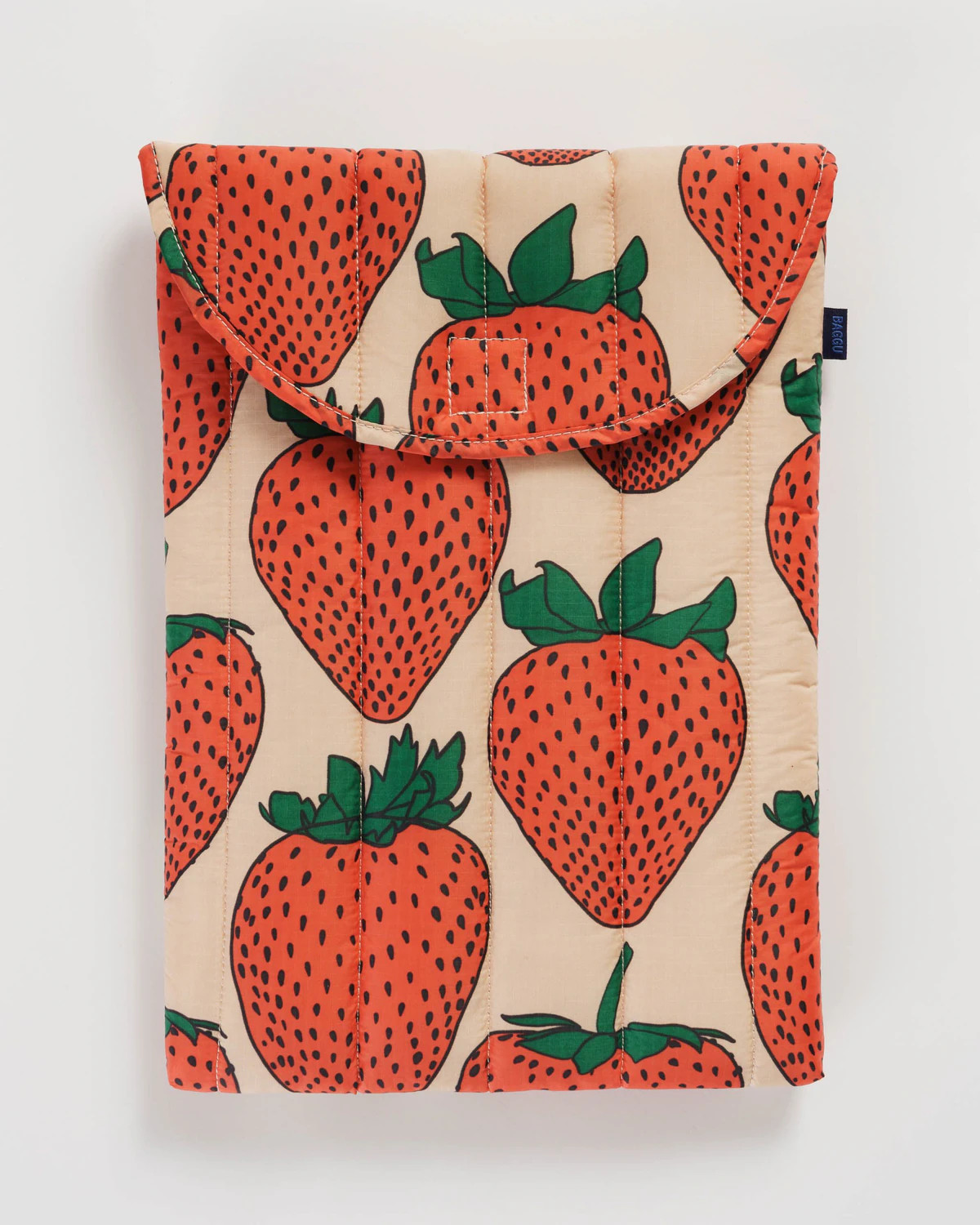 Puffy Laptop Sleeve 16" Strawberry - Baggu | BAGGU