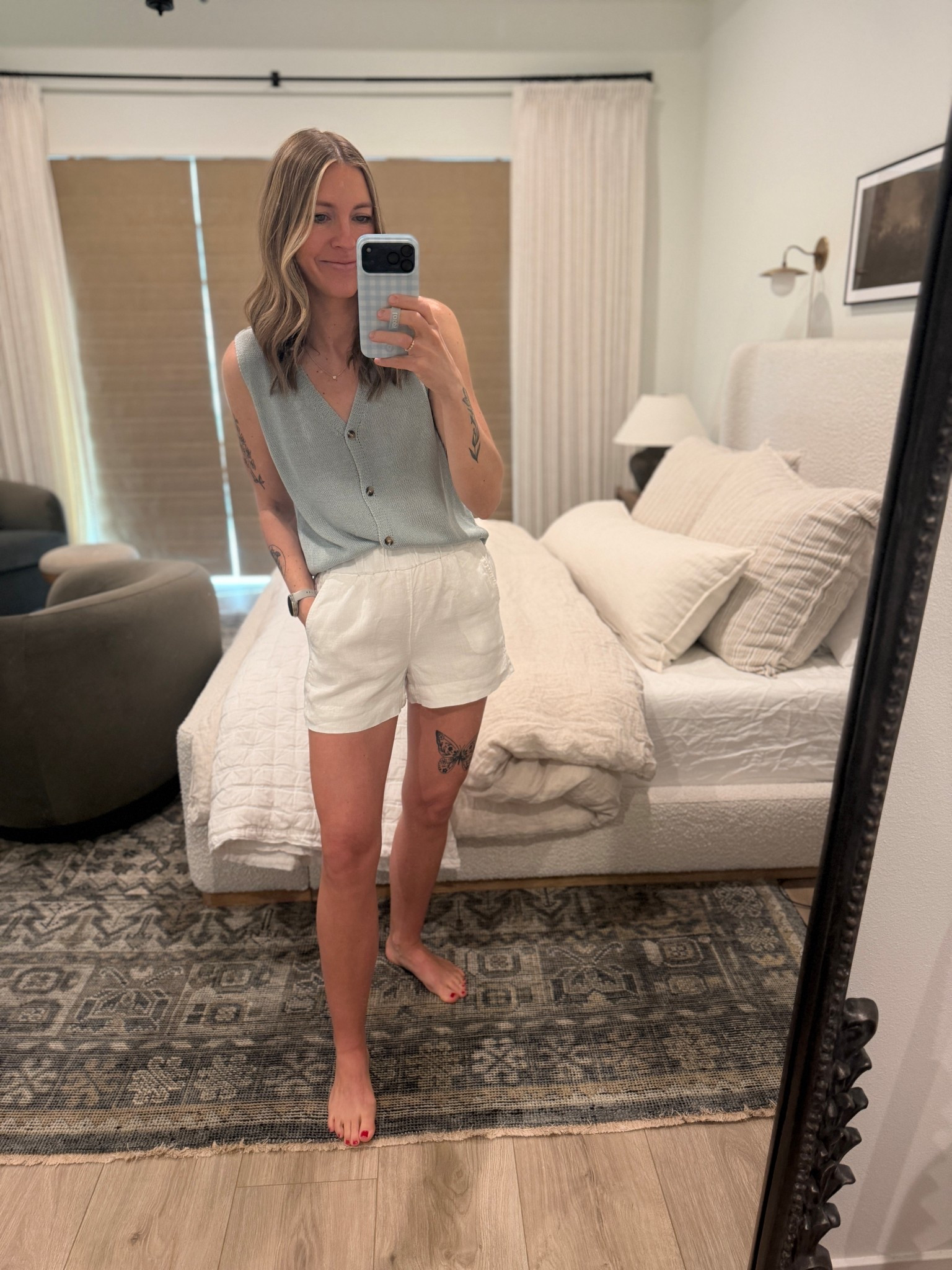 These white linen shorts are on sale! So comfy and come in a ton of colors  I’m wearing an XS. ￼

#LTKootd #LTKSaleAlert