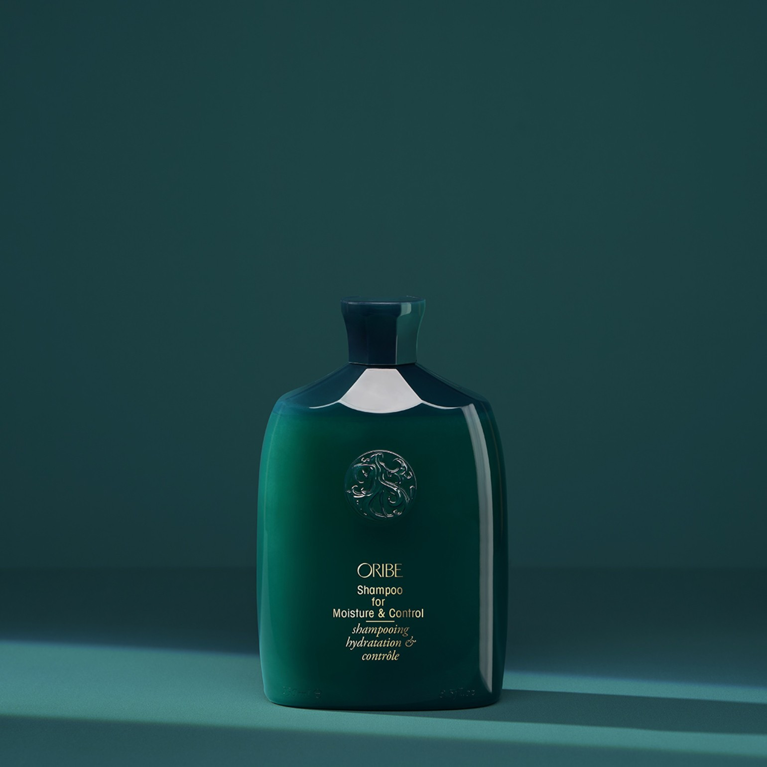 Shampoo for Moisture & Control | Oribe Hair Care