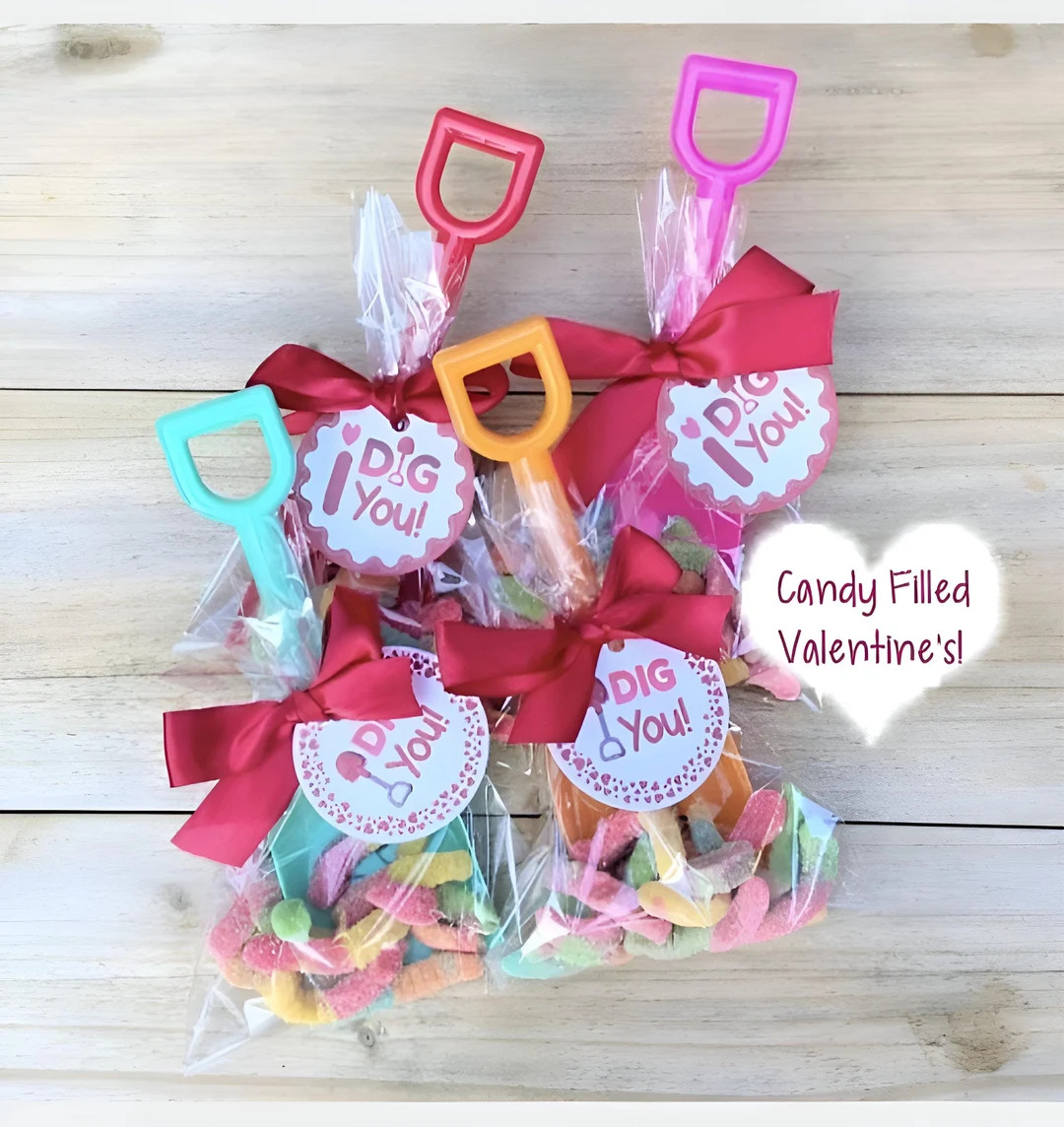 Valentine's Favors, Valentine's Exchange, Valentines Gifts for Kids, Personalized Valentines Favo... | Etsy (US)