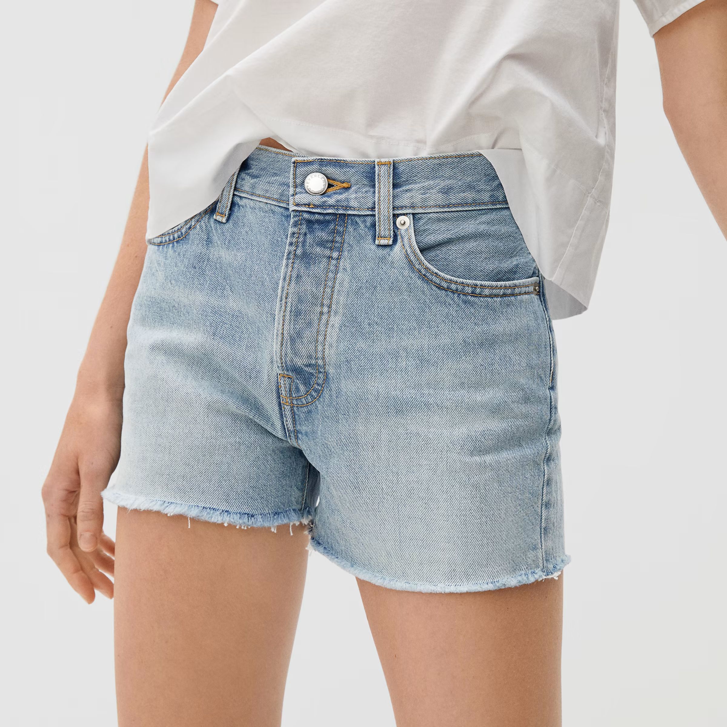 The Relaxed '90s Short | Everlane