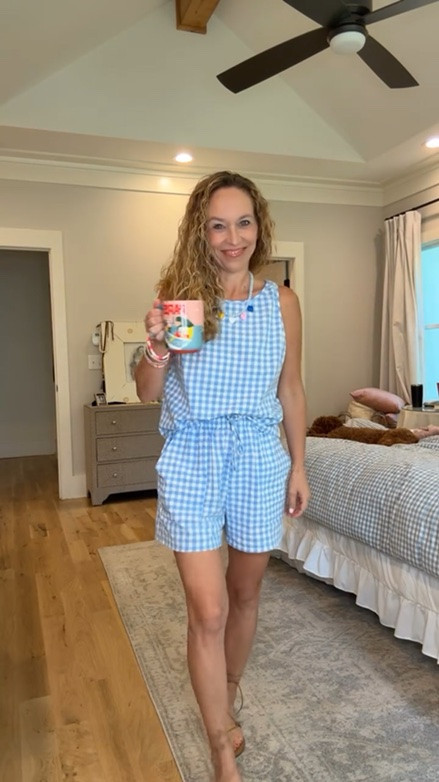 I used to stay in my pjs to work from home!  I figured it didn't matter because no one would see me!  But it felt like I was giving up on the day before it even started.

So now, no matter whether I'm staying home all day or running errands or doing whatever the day has in store, I'm getting dressed first!

It really does change how I feel!  And you can get dressed in super comfy and cute clothes that feel just as comfy as staying in pjs but you've made the effort to get dressed!

This set is comfy but put together! 

Comment set for links!

#midlifestyle #fashionover40 #styleover40 #gettingdressedgoingnowhere #petitestyle