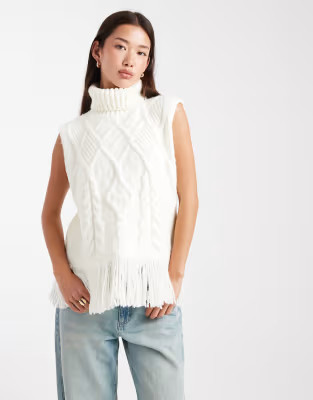 Miss Selfridge cable knit oversized fringe tank in cream | ASOS | ASOS (Global)