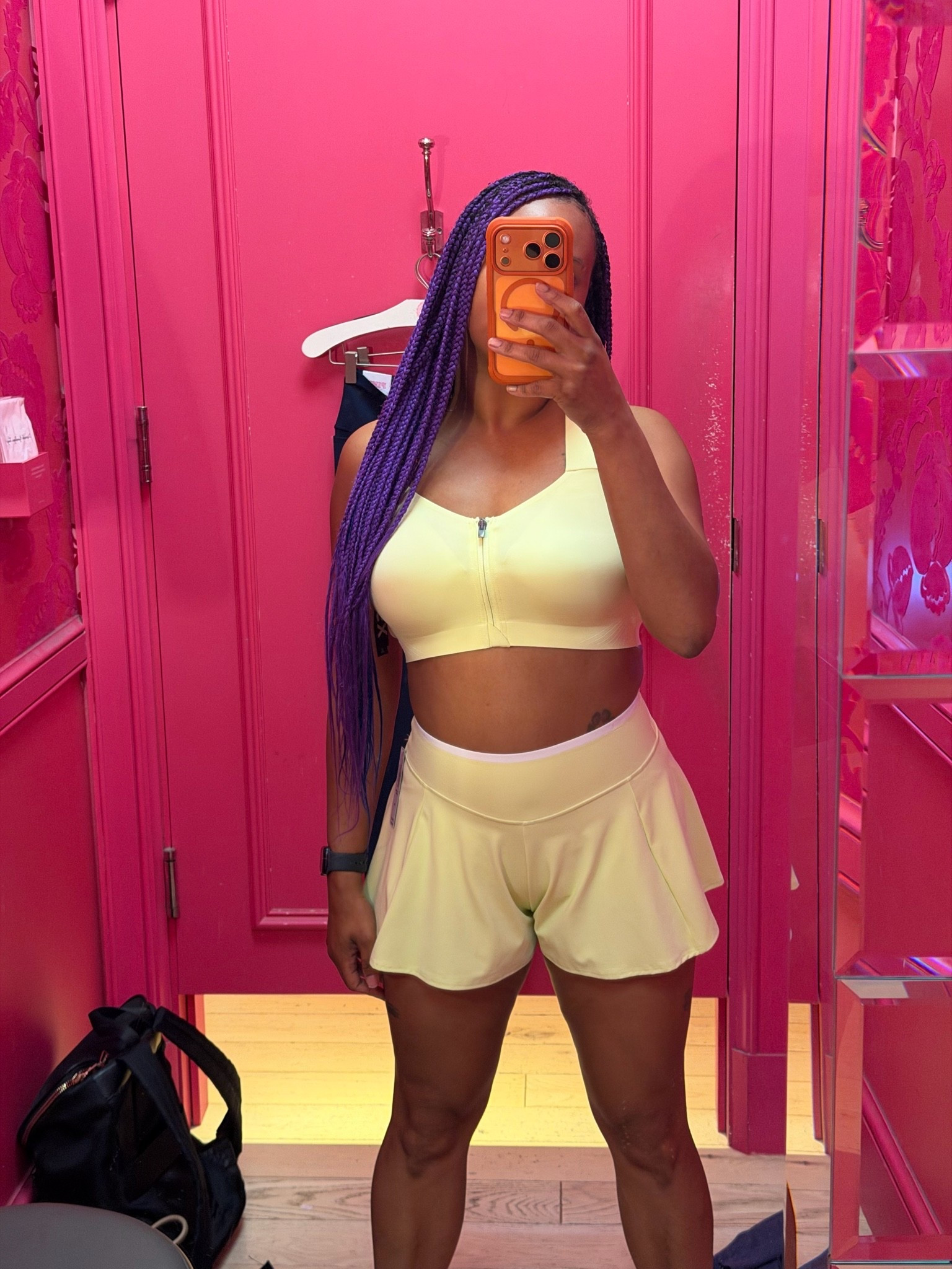 Neon energy incoming 🍋✨ This buttery-soft yellow VSX activewear set from Victoria’s Secret is an absolute must-have for your gym rotation. Whether you're hitting a heavy lifting session, flowing through a Pilates mat workout, or running daily errands, this matching sports bra and biker shorts combo keeps you looking effortlessly chic. Tap the link below to shop the exact look directly on LTK! 👇
#VSX #VictoriasSecret #Activewear #GymFit #WorkoutStyle #Athleisure #MatchingSet #PilatesStyle