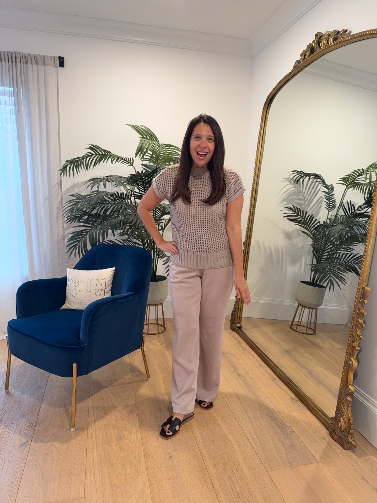 Travel and cozy with being in style. Total mom outfit, spring and summer! #momootd #momdress #traveloutfit #trendy

#LTKootd #LTKmomlife #LTKdayinmylife