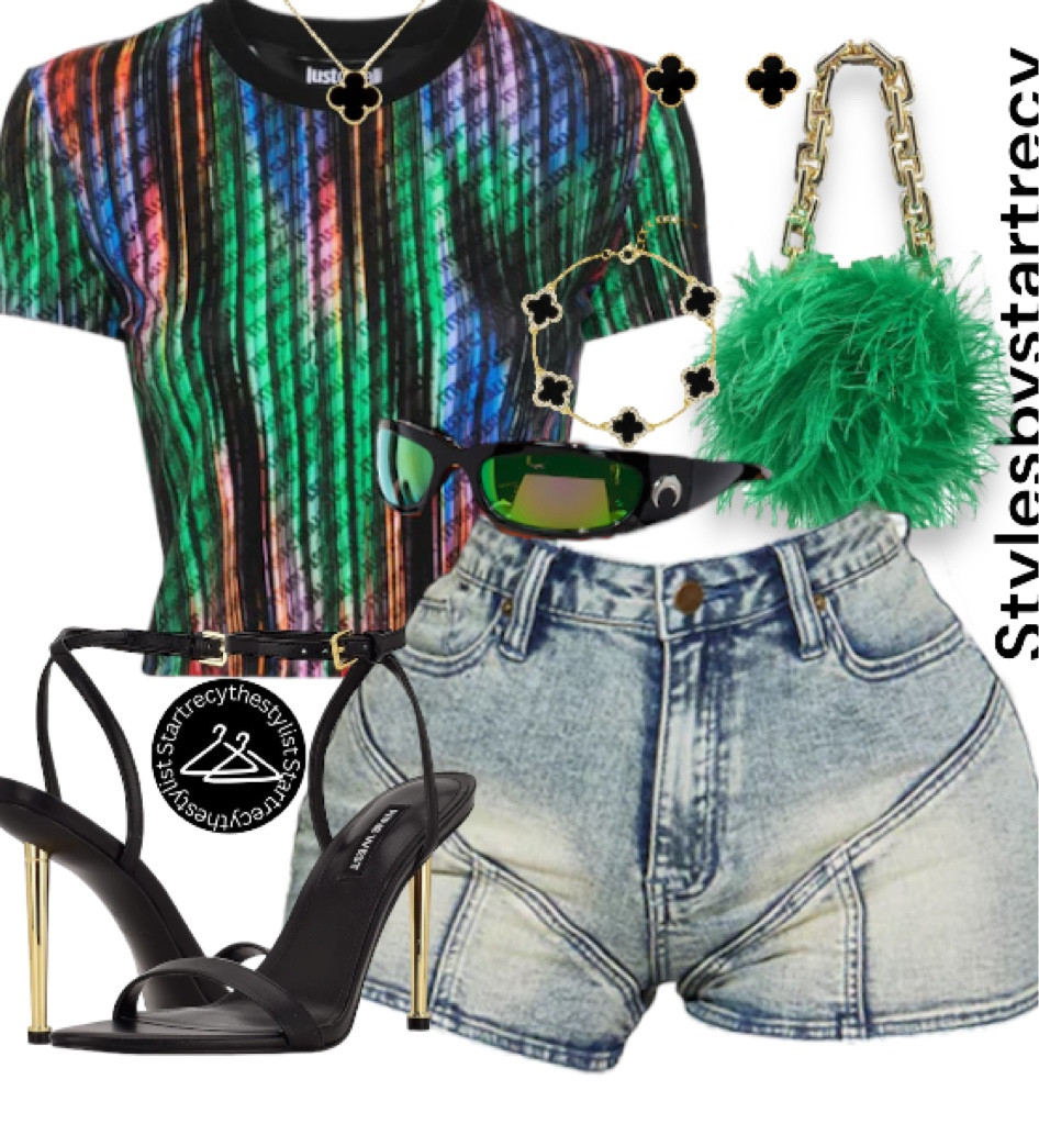 Shorts : fashionnova

Starting Rumors Stretch Denim Moto Shorts - Vintage Wash

Sunglass: fashionnova 

She A Baddie Sunglasses - Black