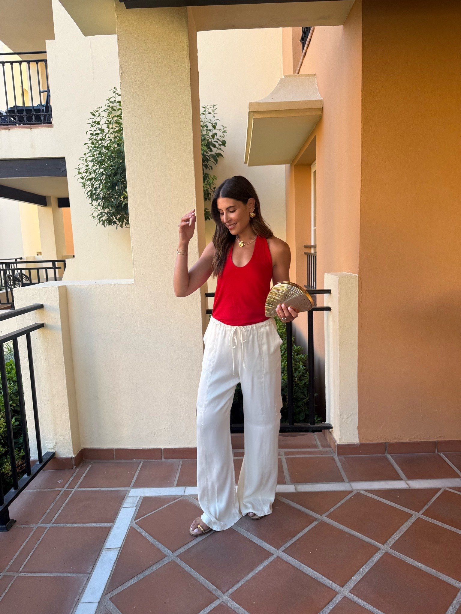 Pop of red ❤️

#LTKuk #LTKsummer #LTKeurope