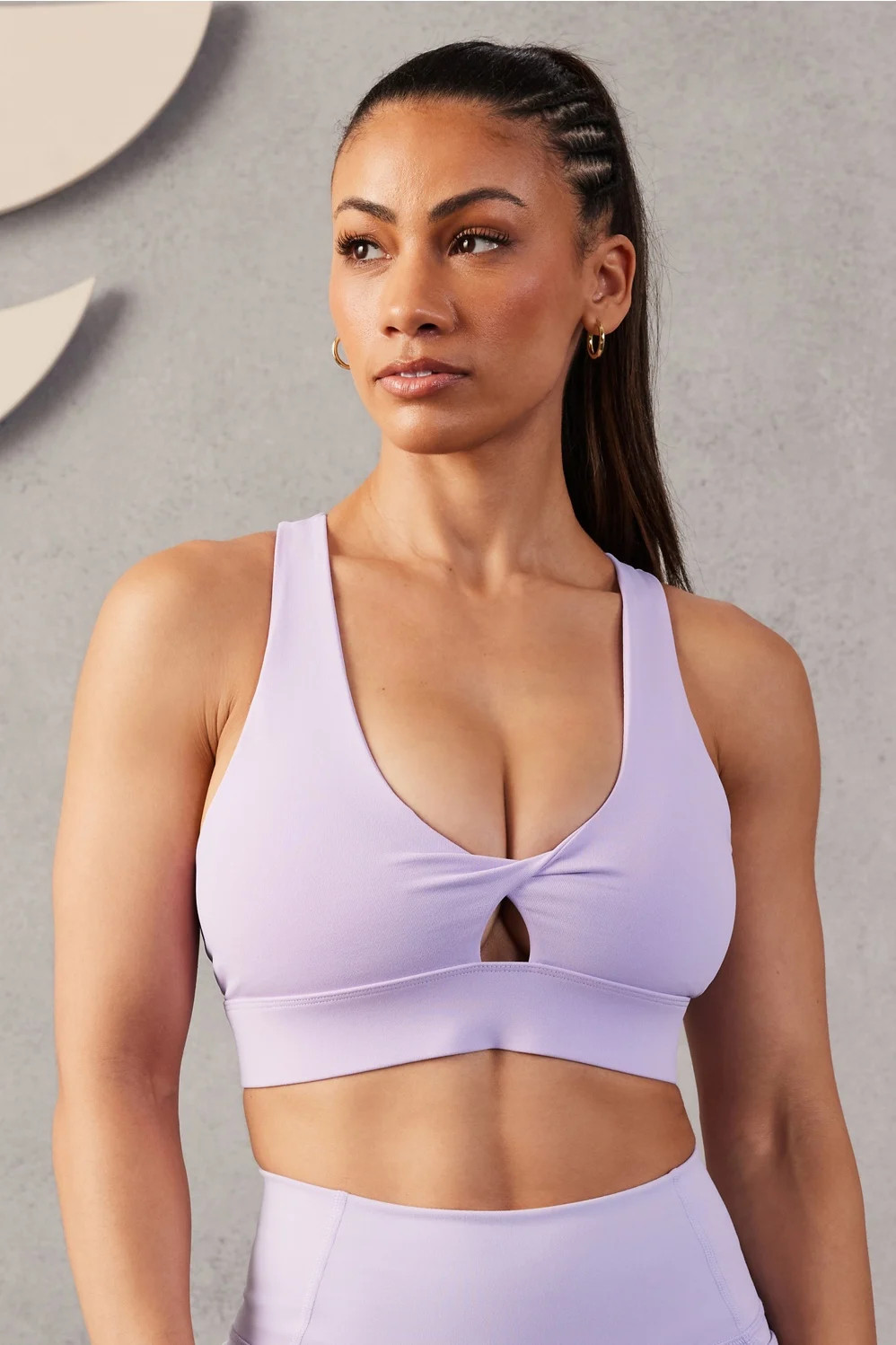 Oasis Twist Sports Bra | Fabletics