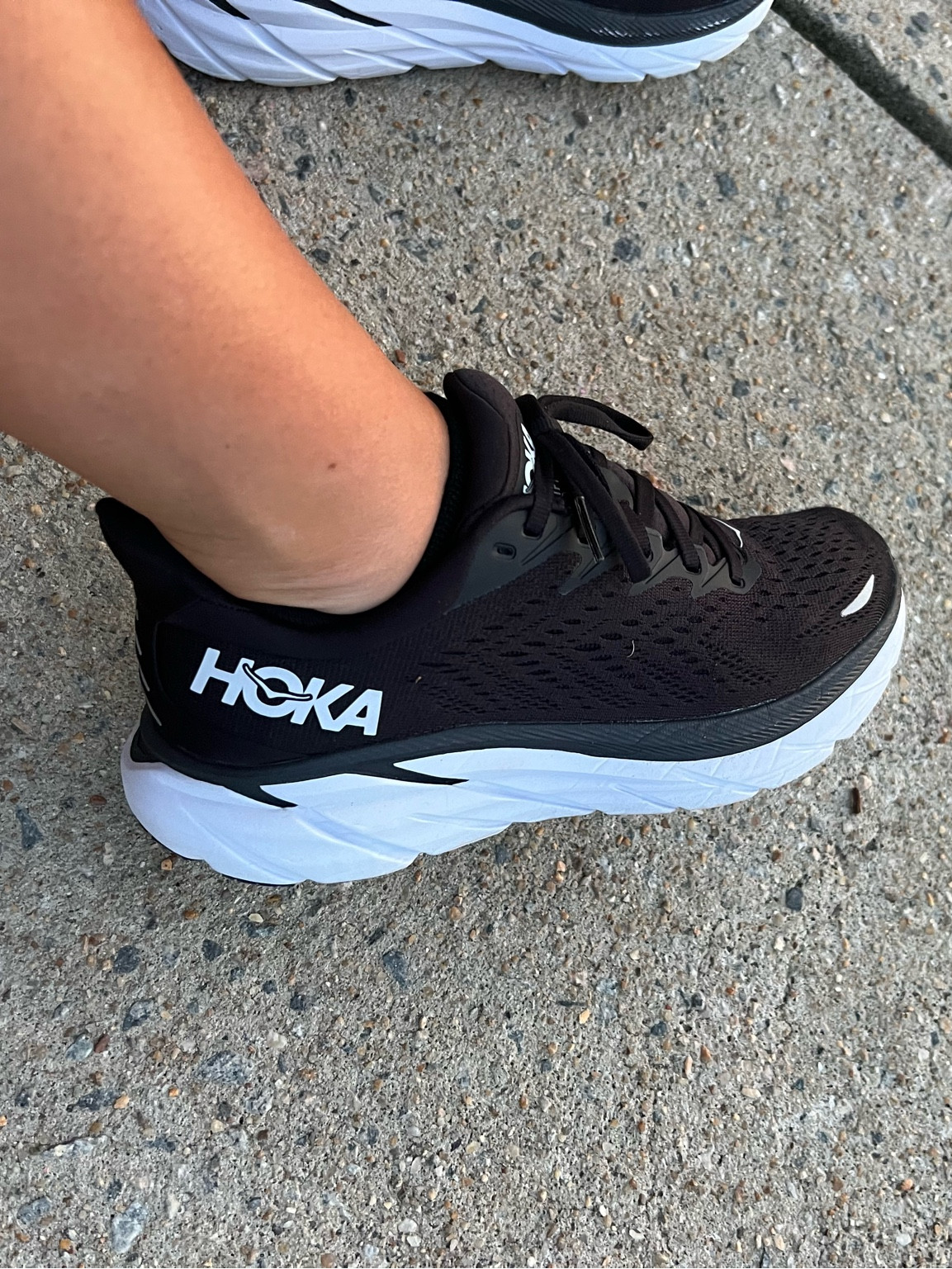 Hoka one one Clifton 8 Sneakers 

#LTKStyleTip #LTKShoeCrush #LTKFitness