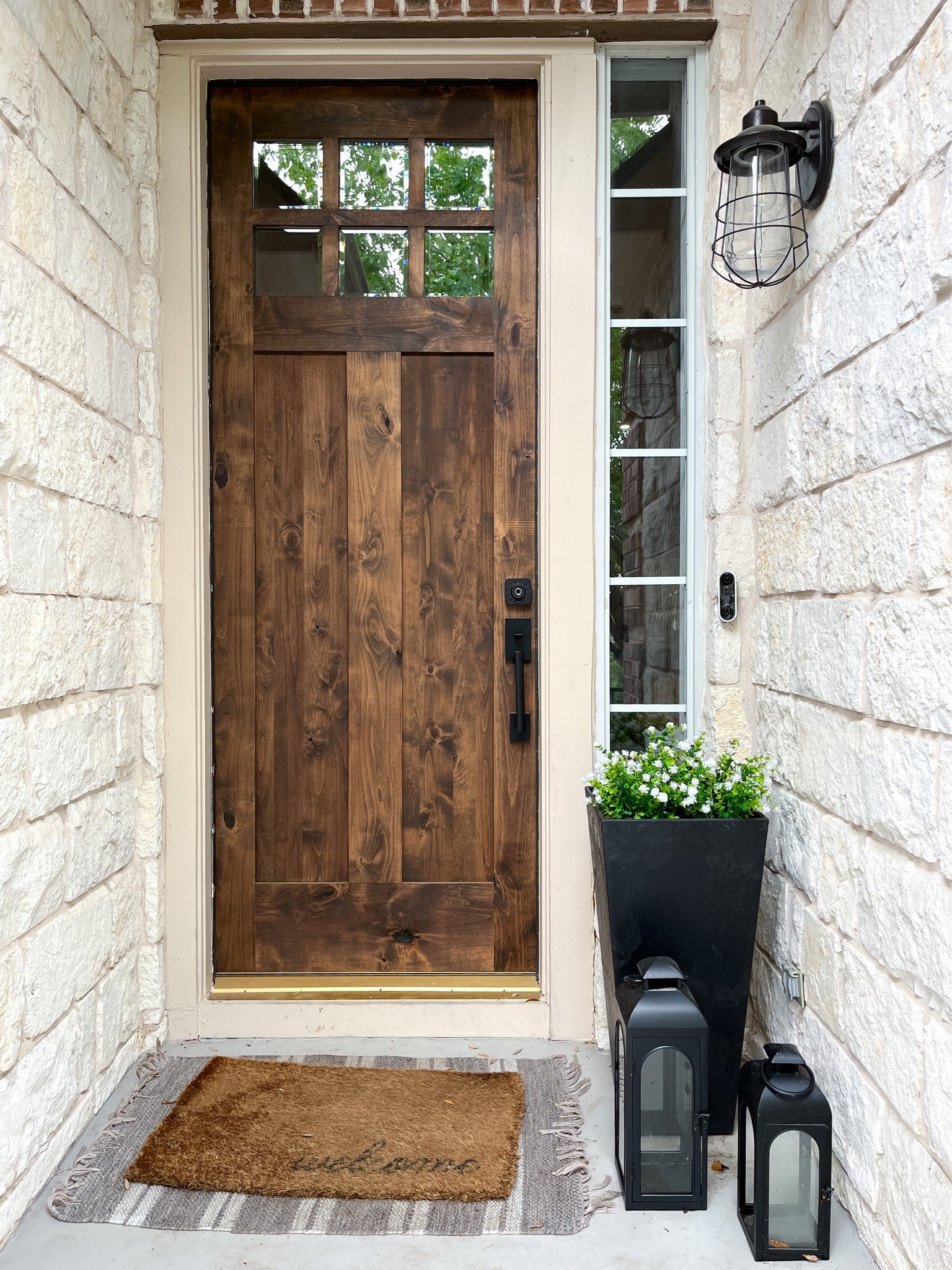 Front door
Front porch decor 
Faux outdoor flowers
Spring decor
Welcome mat
Outdoor lantern 

#LTKFind #LTKhome #LTKSeasonal